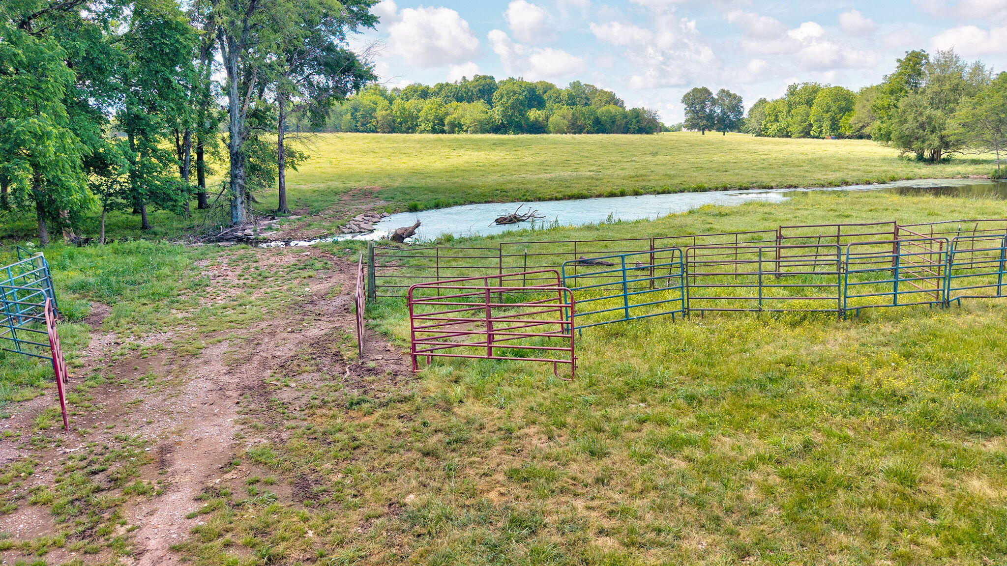main property photo 12