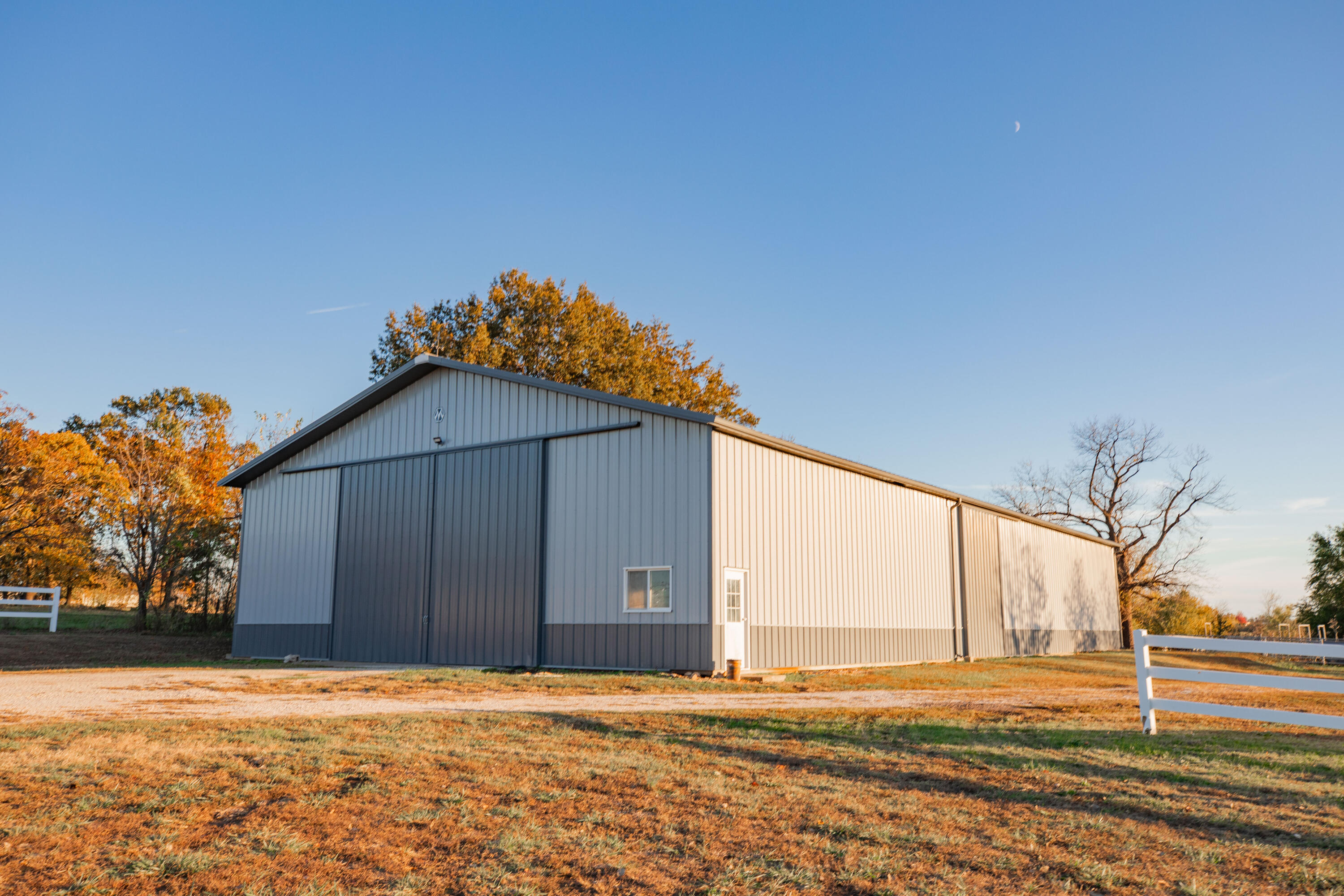 main property photo 41