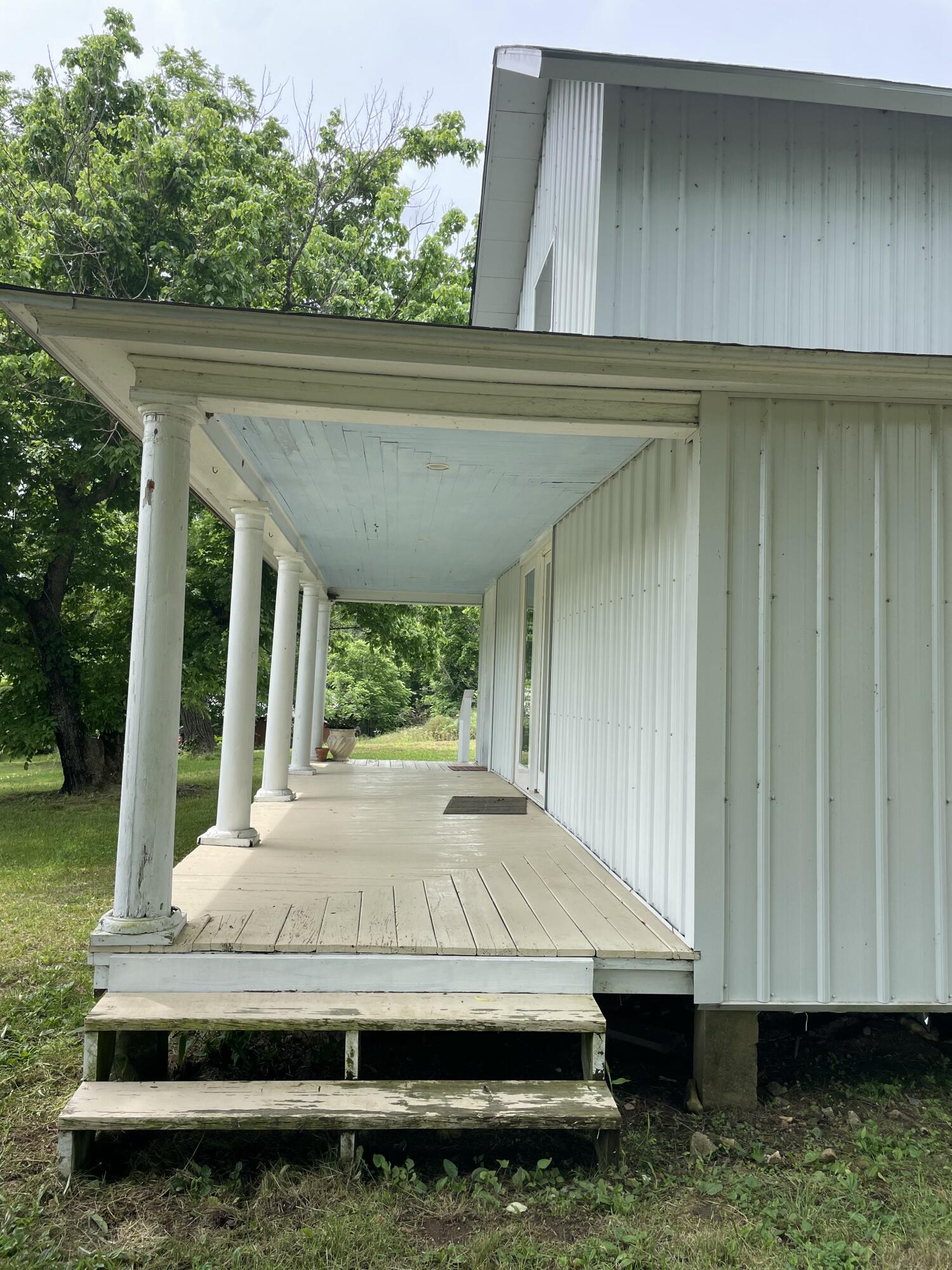 main property photo 12