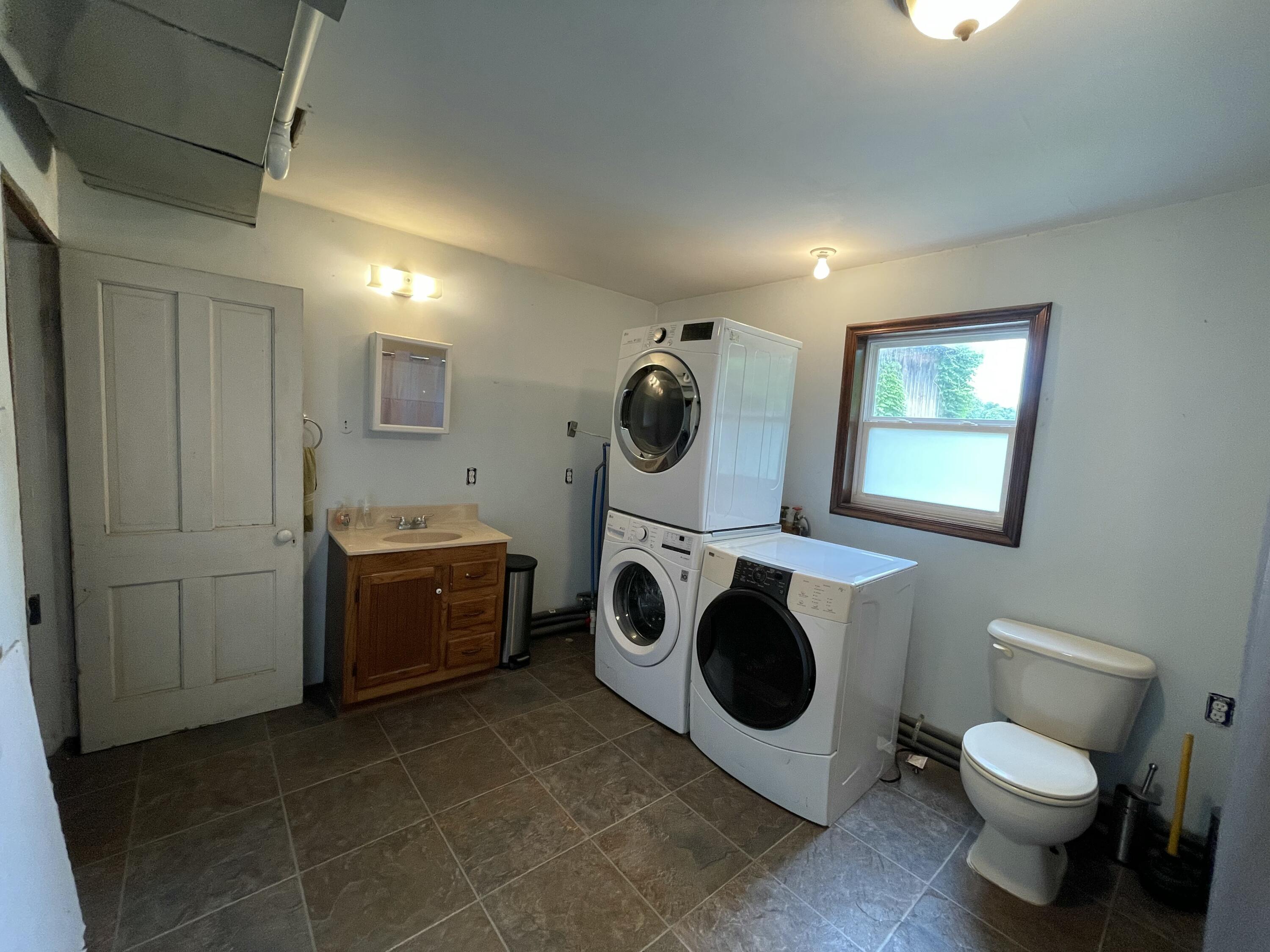 main property photo 50