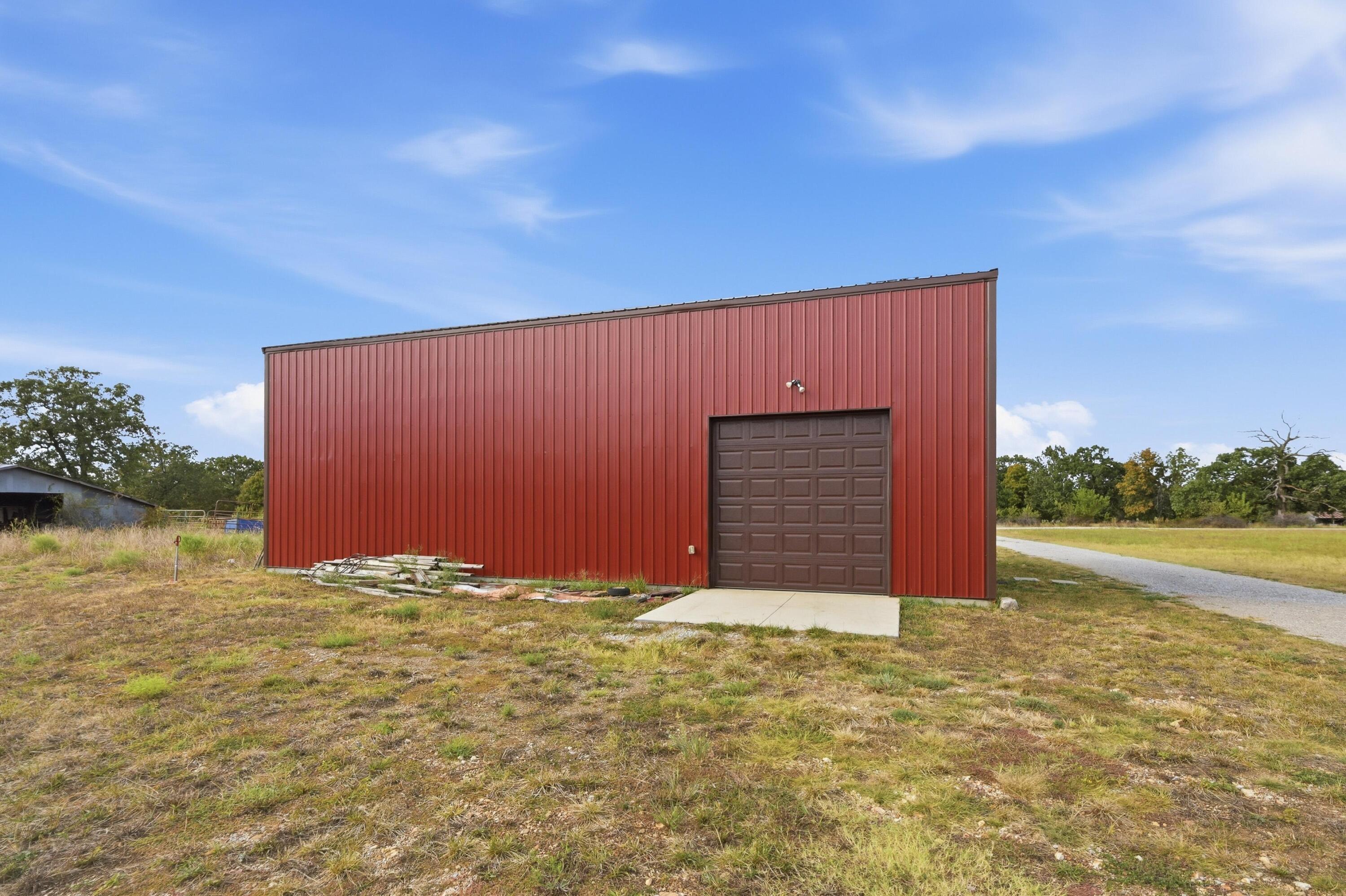 main property photo 50