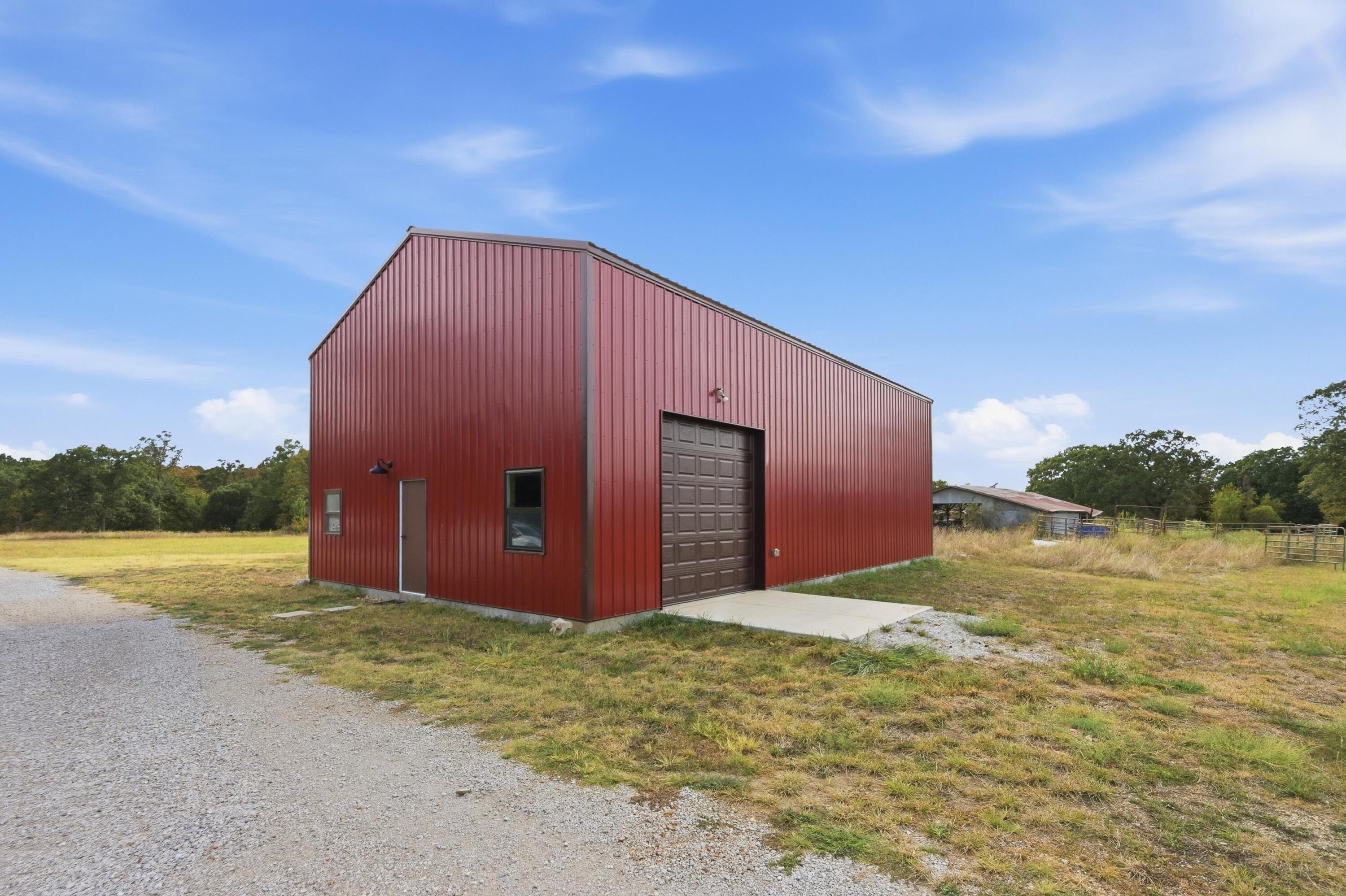main property photo 51