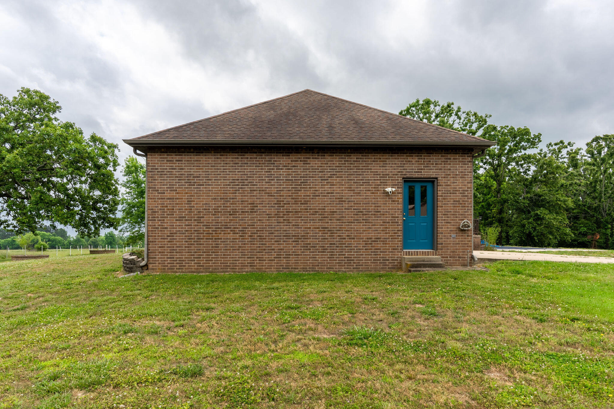 main property photo 31