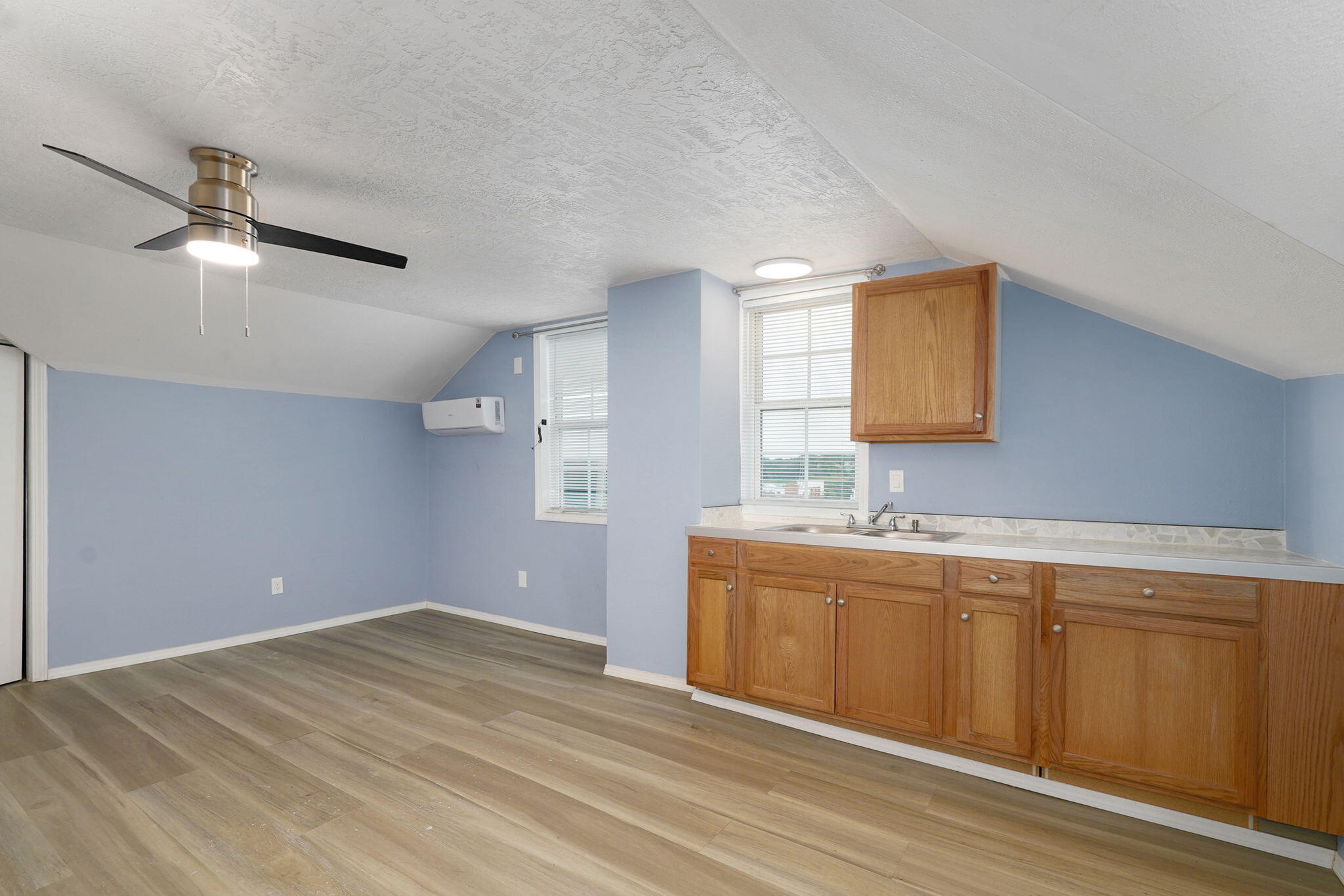 main property photo 75