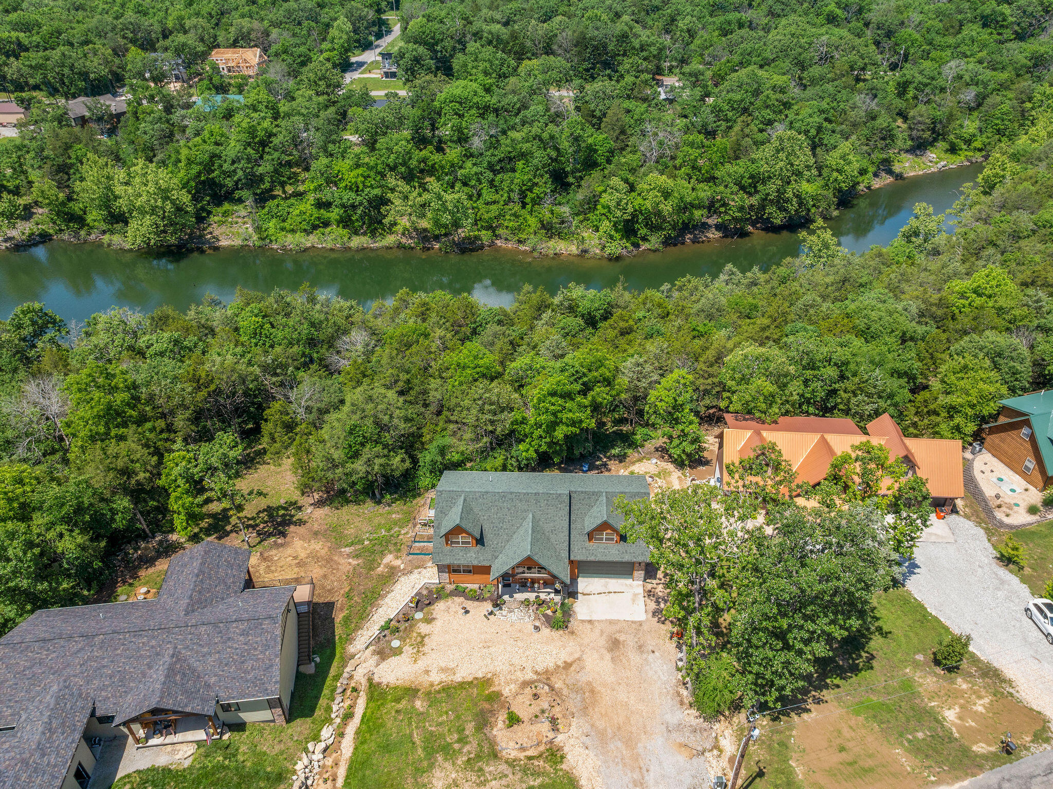 main property photo 32