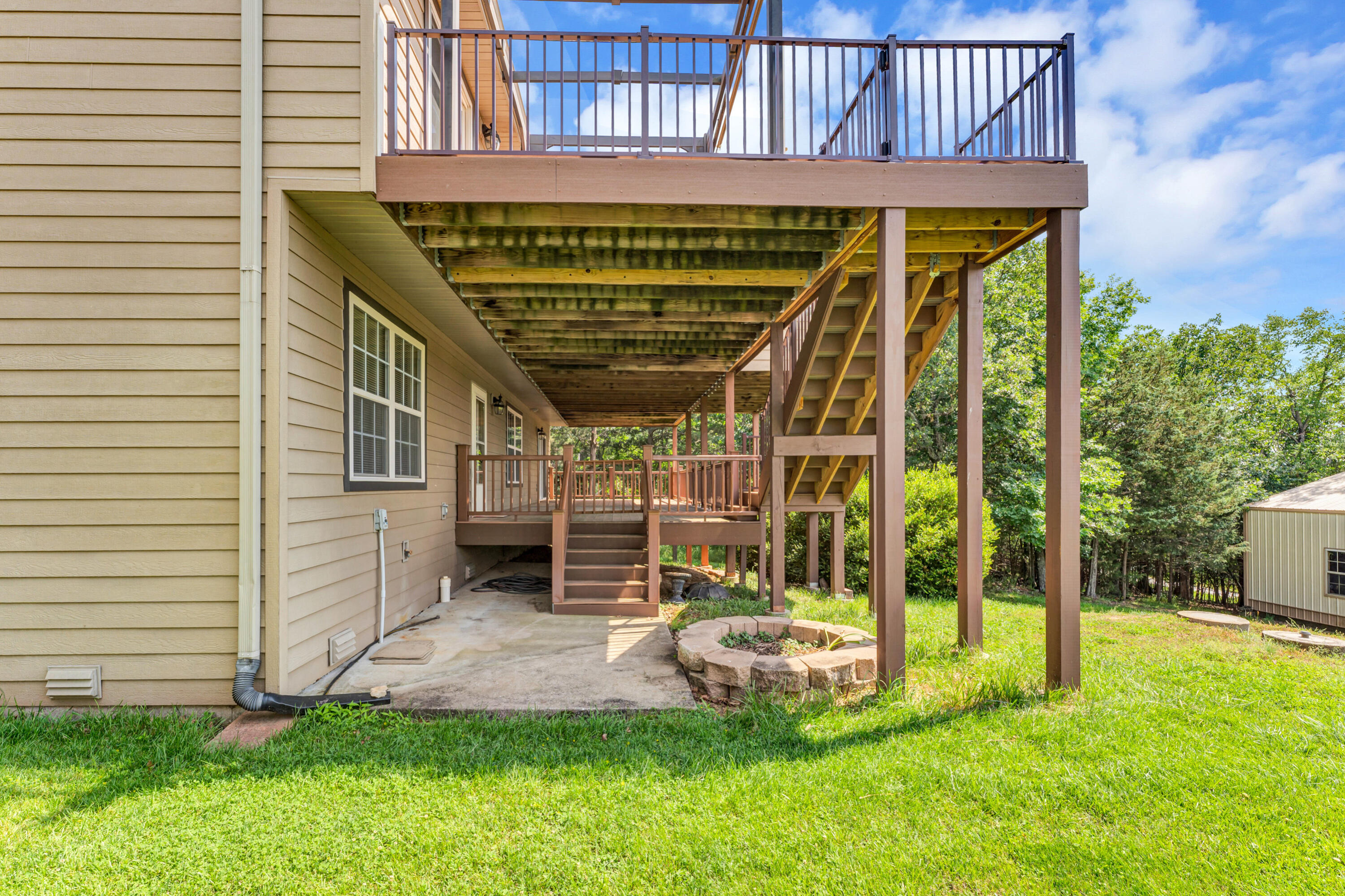 main property photo 44