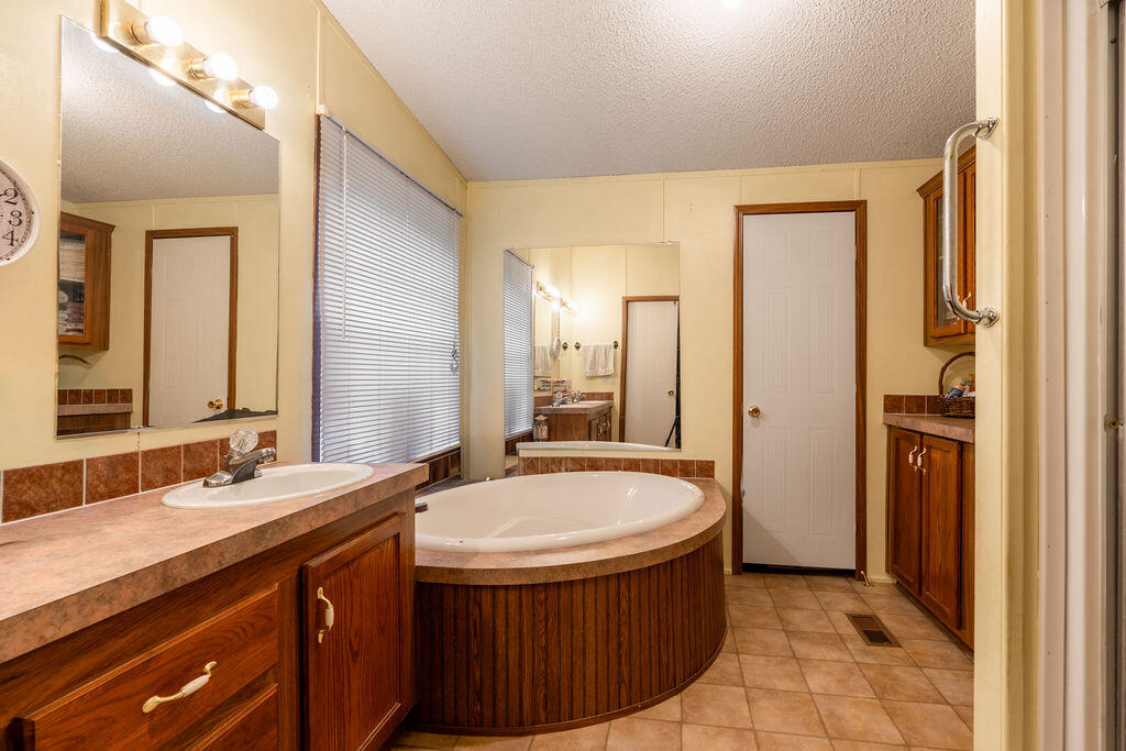 property viewer photo 11