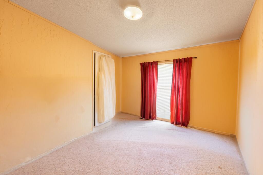 property viewer photo 7