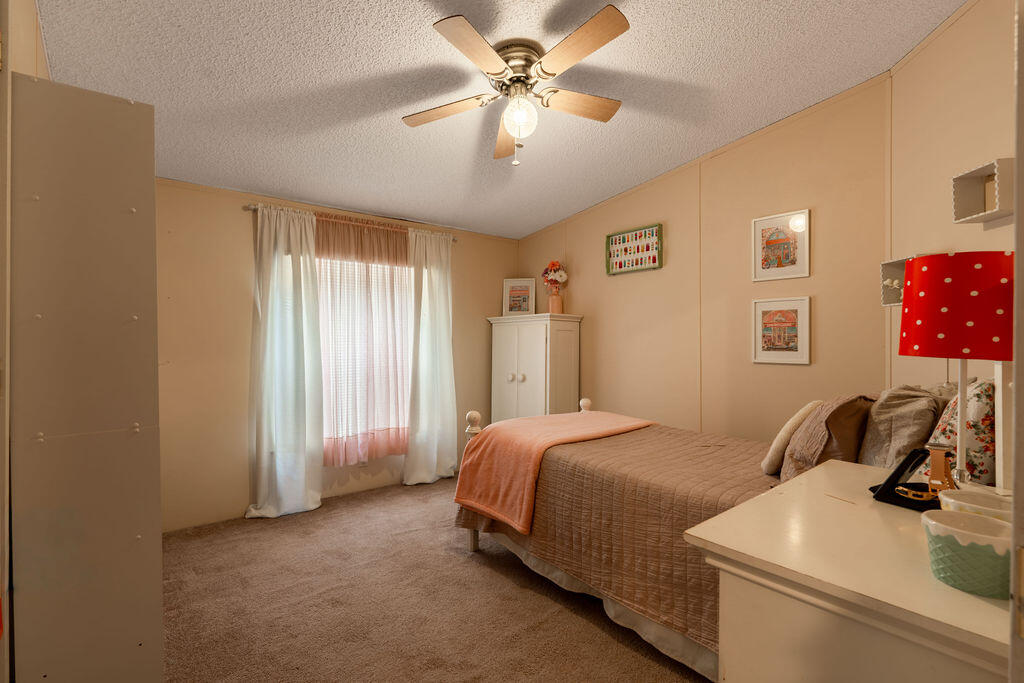 property viewer photo 9