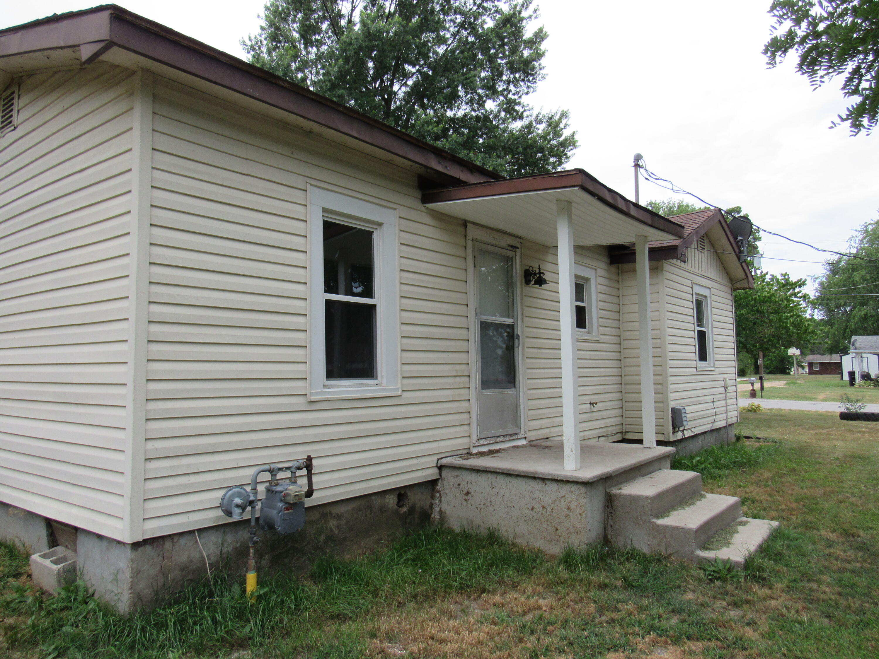 main property photo 5