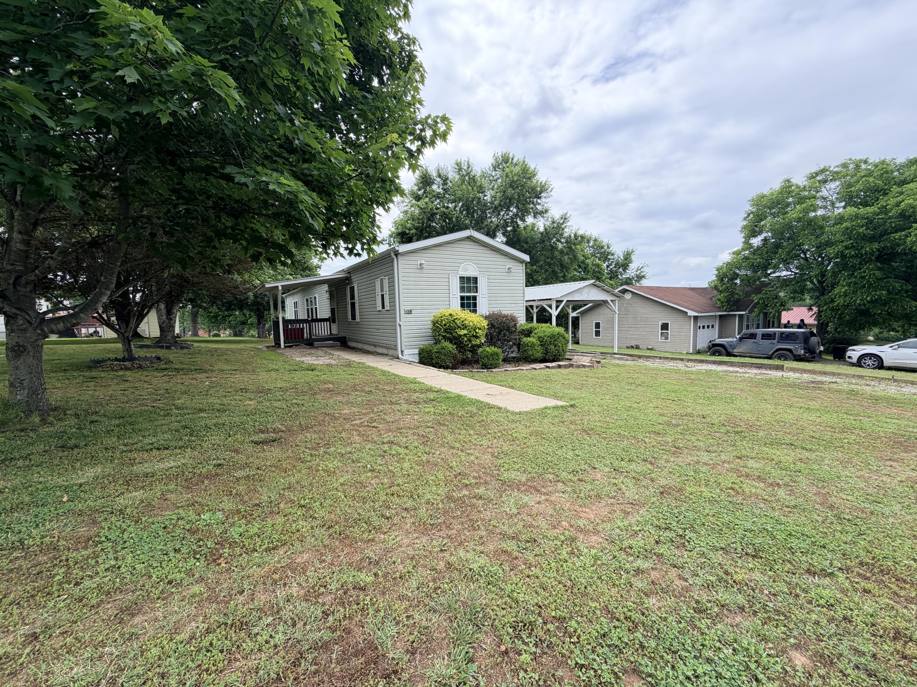 main property photo 17