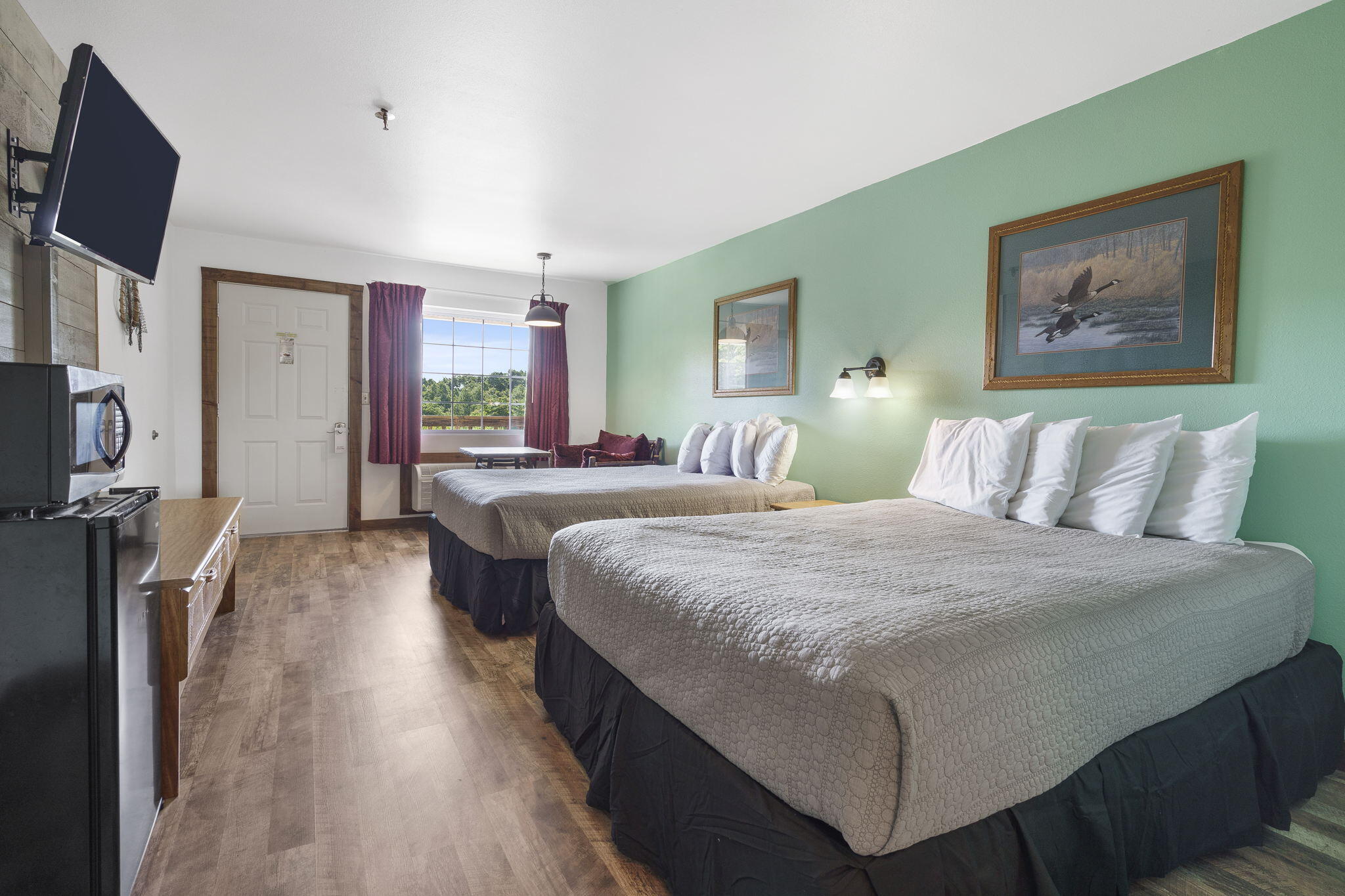 main property photo 2