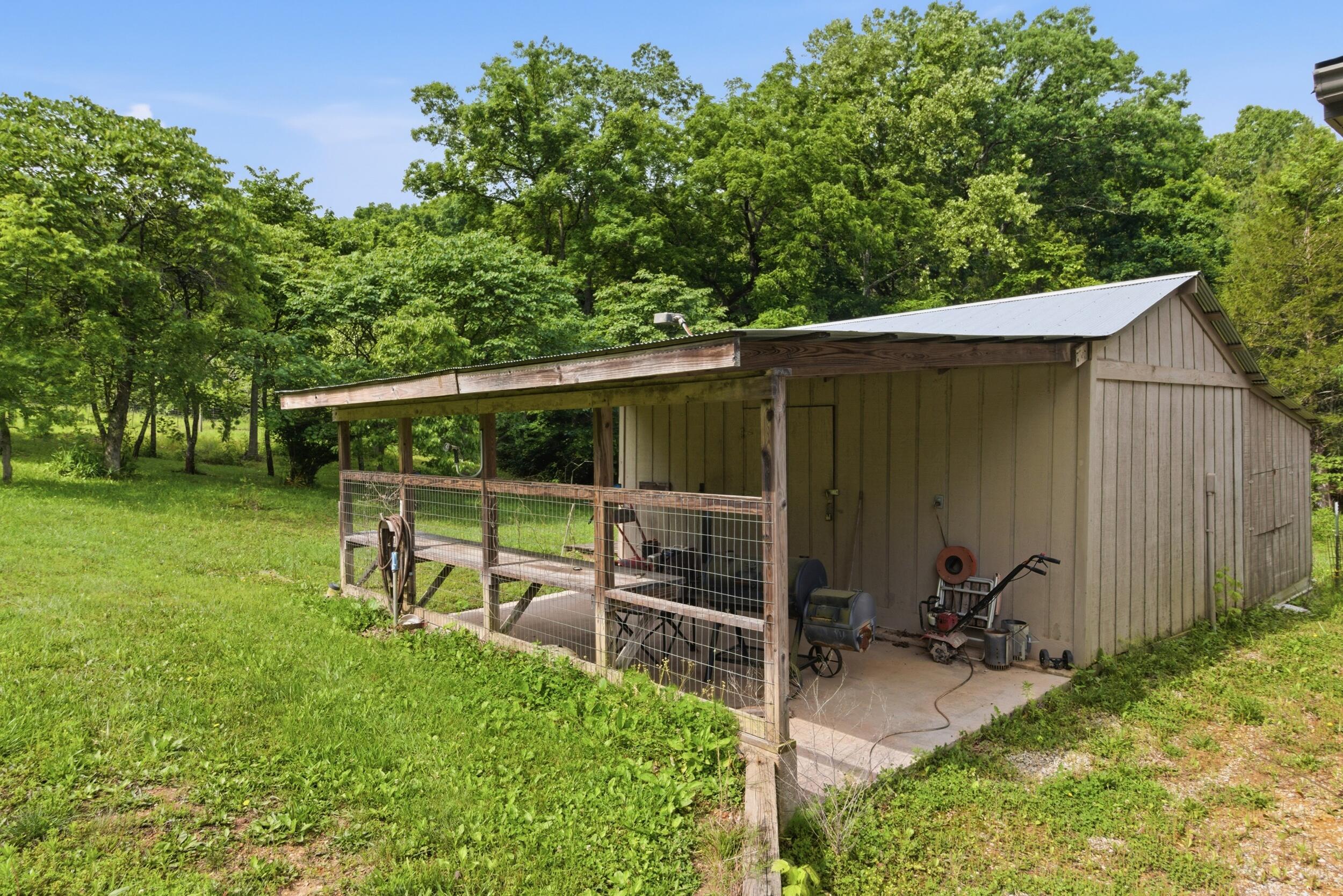 main property photo 32