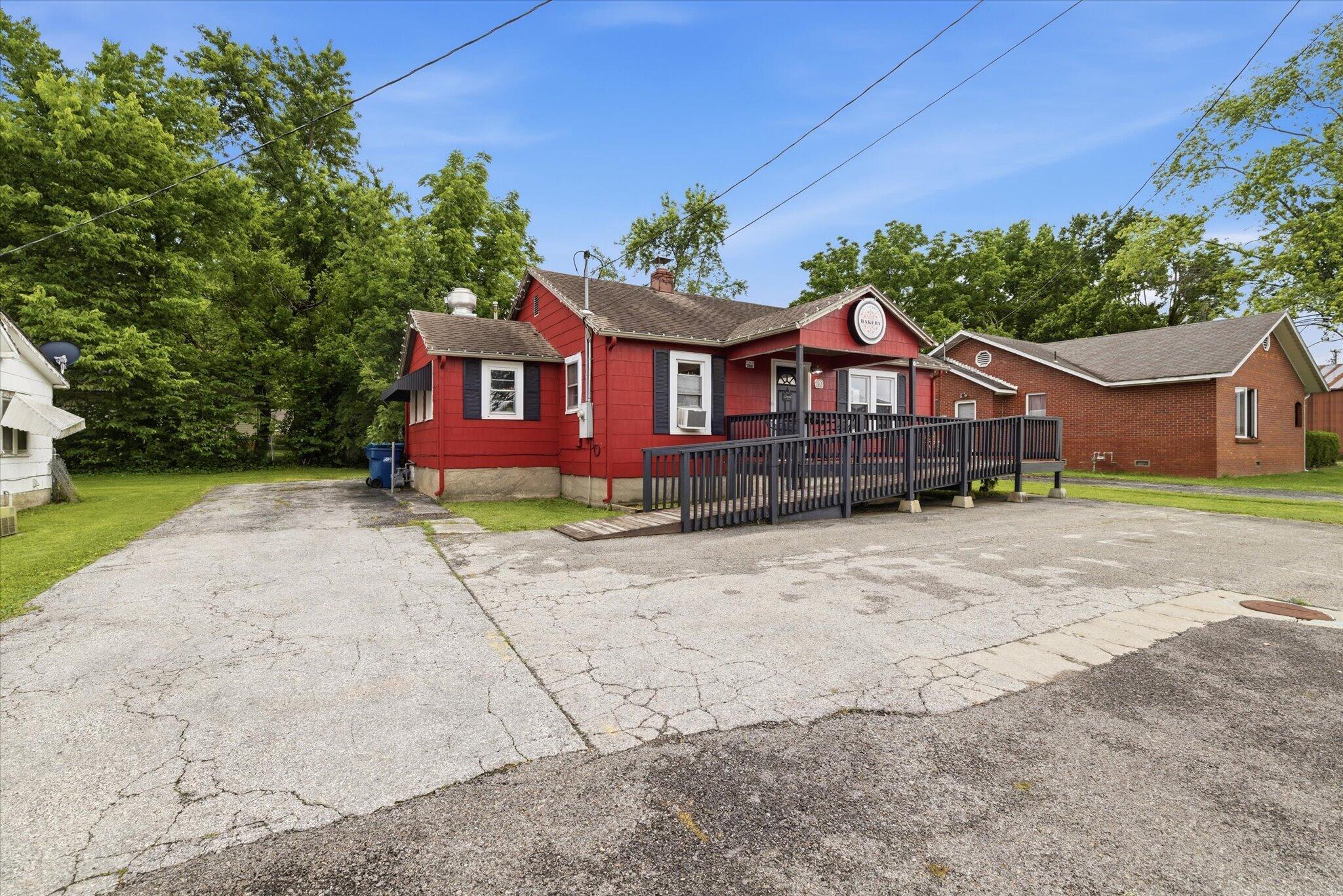 main property photo 1