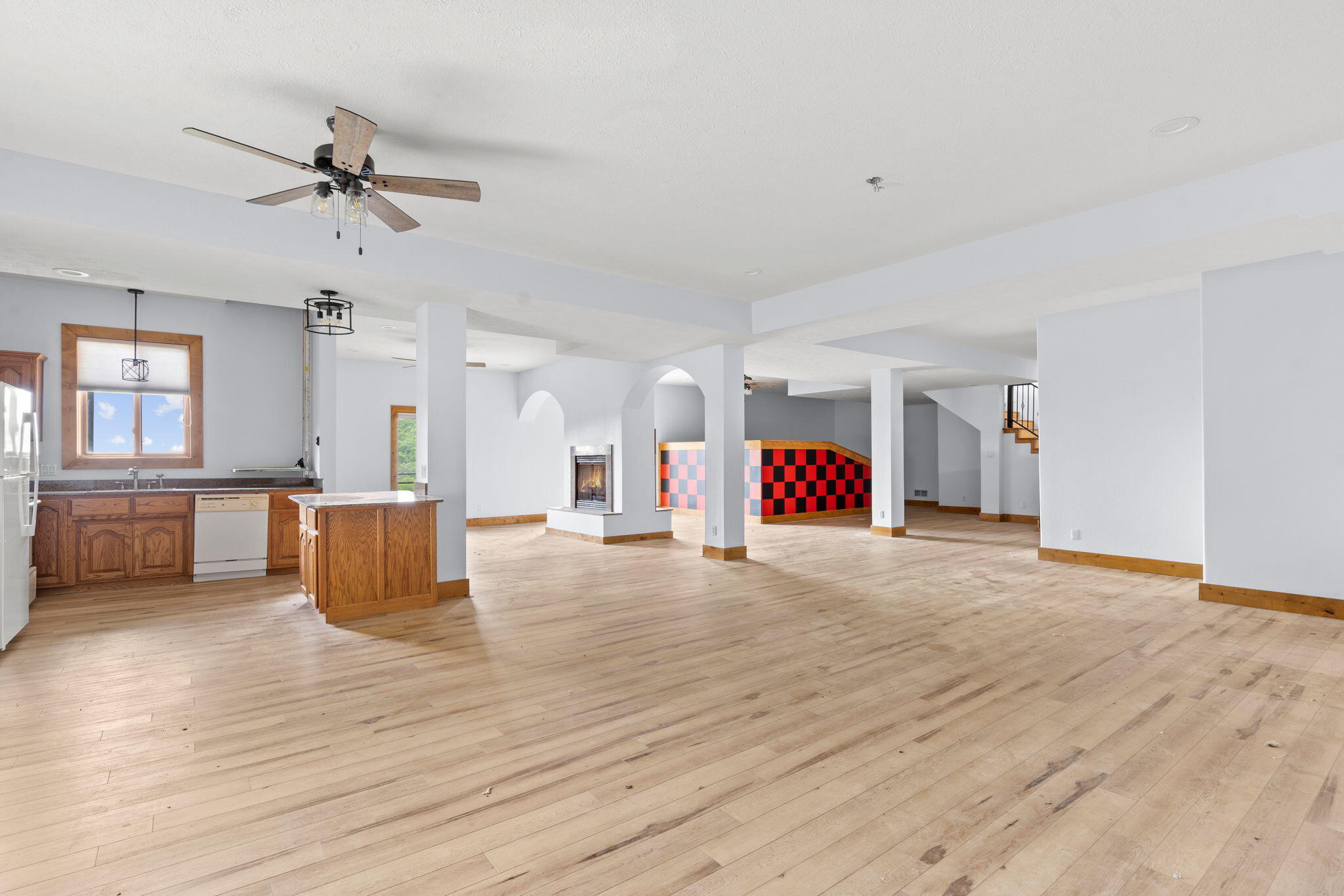 main property photo 54