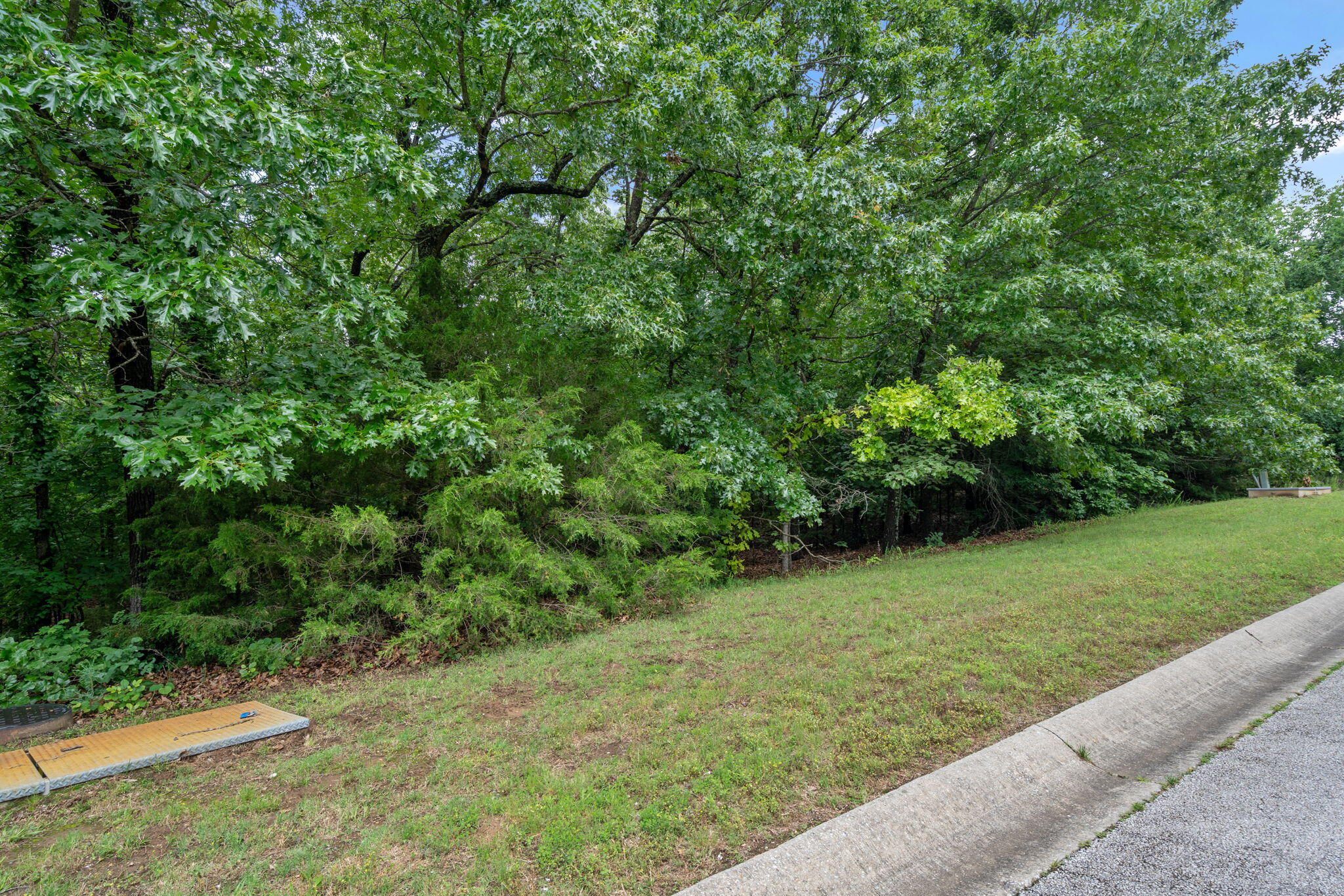 main property photo 8