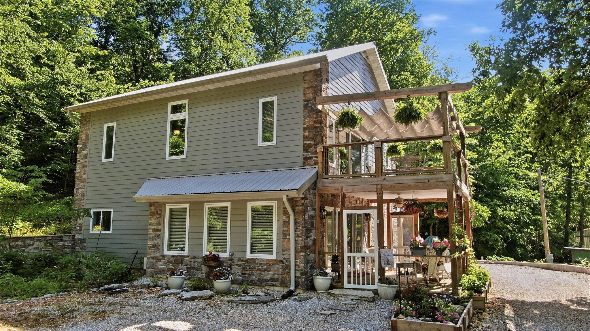 main property photo 33