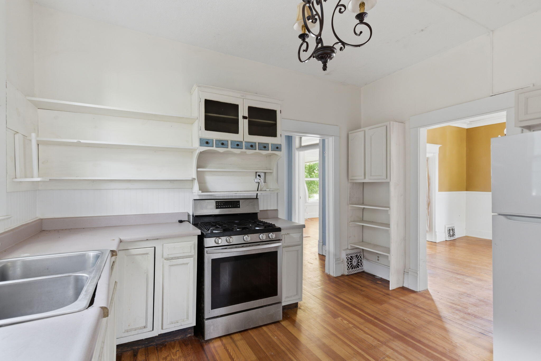 main property photo 14