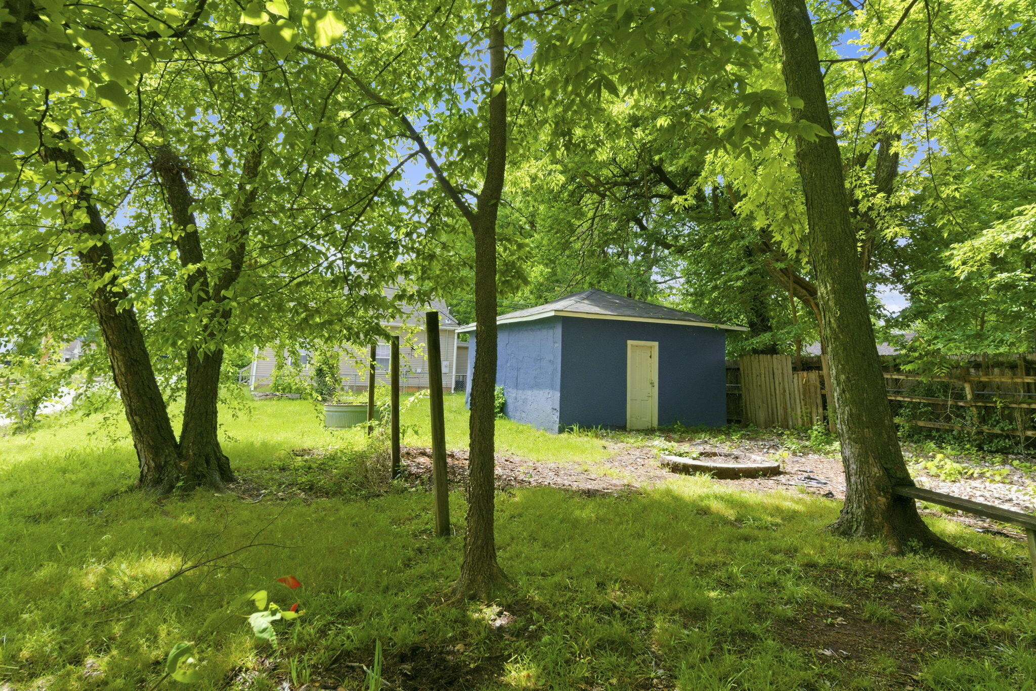 main property photo 35