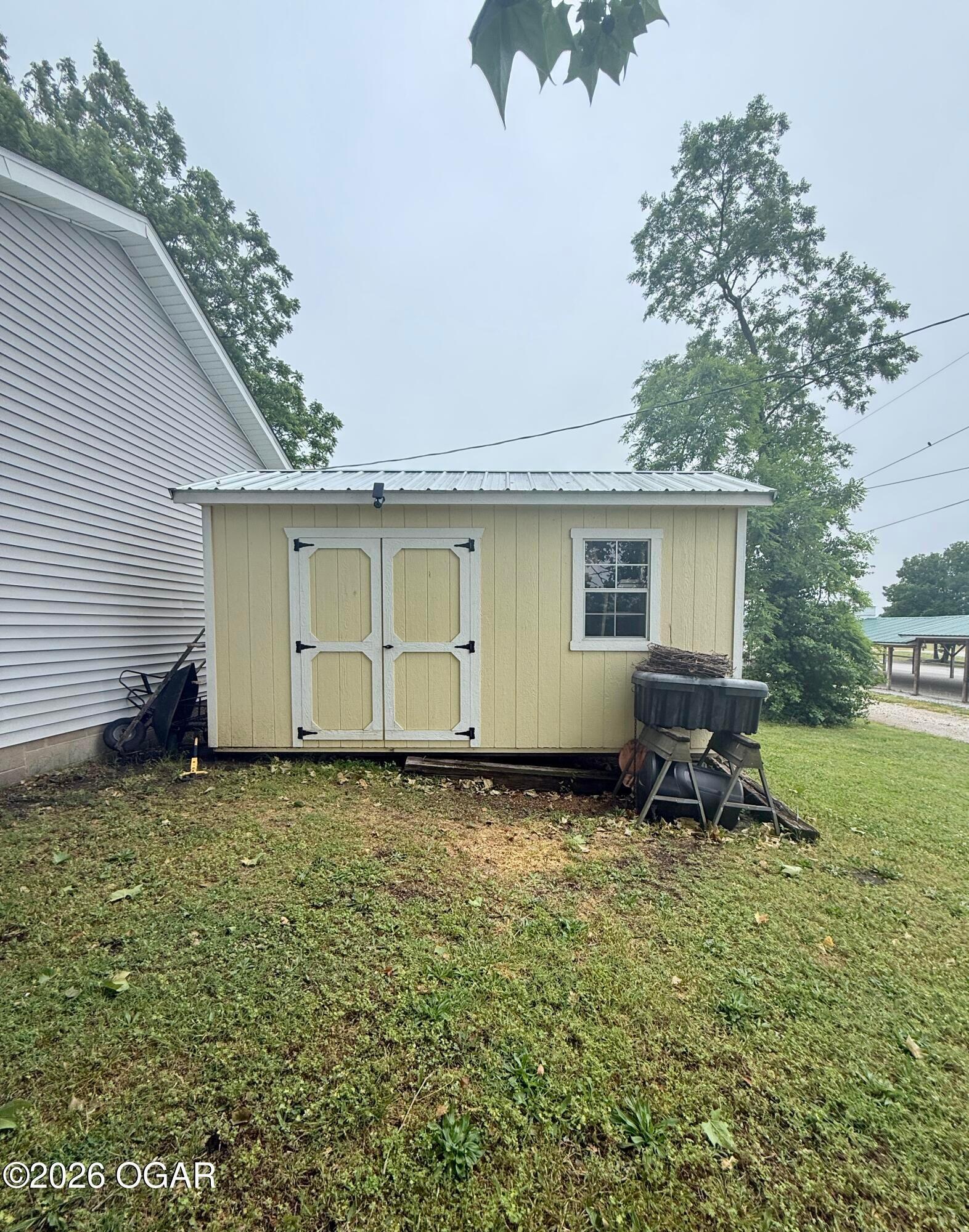 main property photo 11