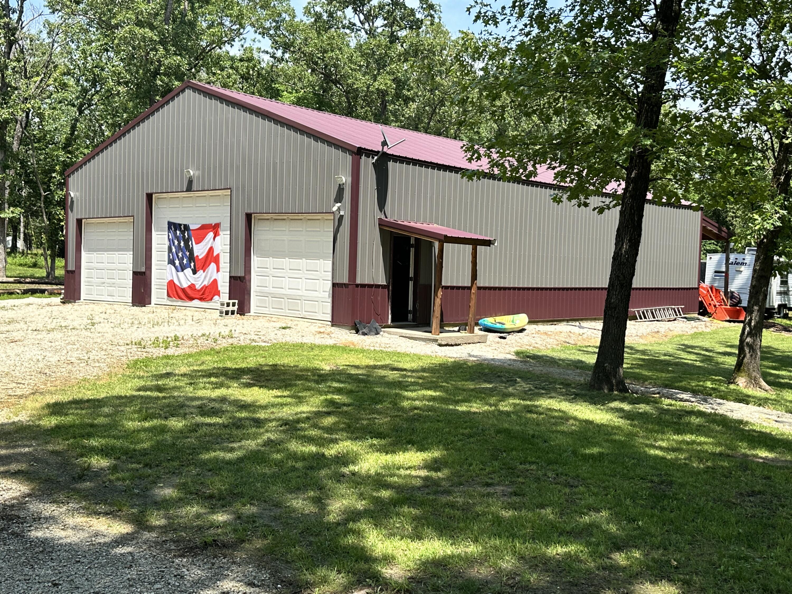 main property photo 35