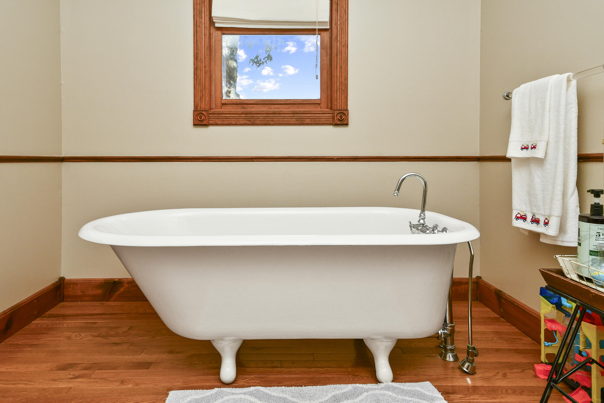 main property photo 48