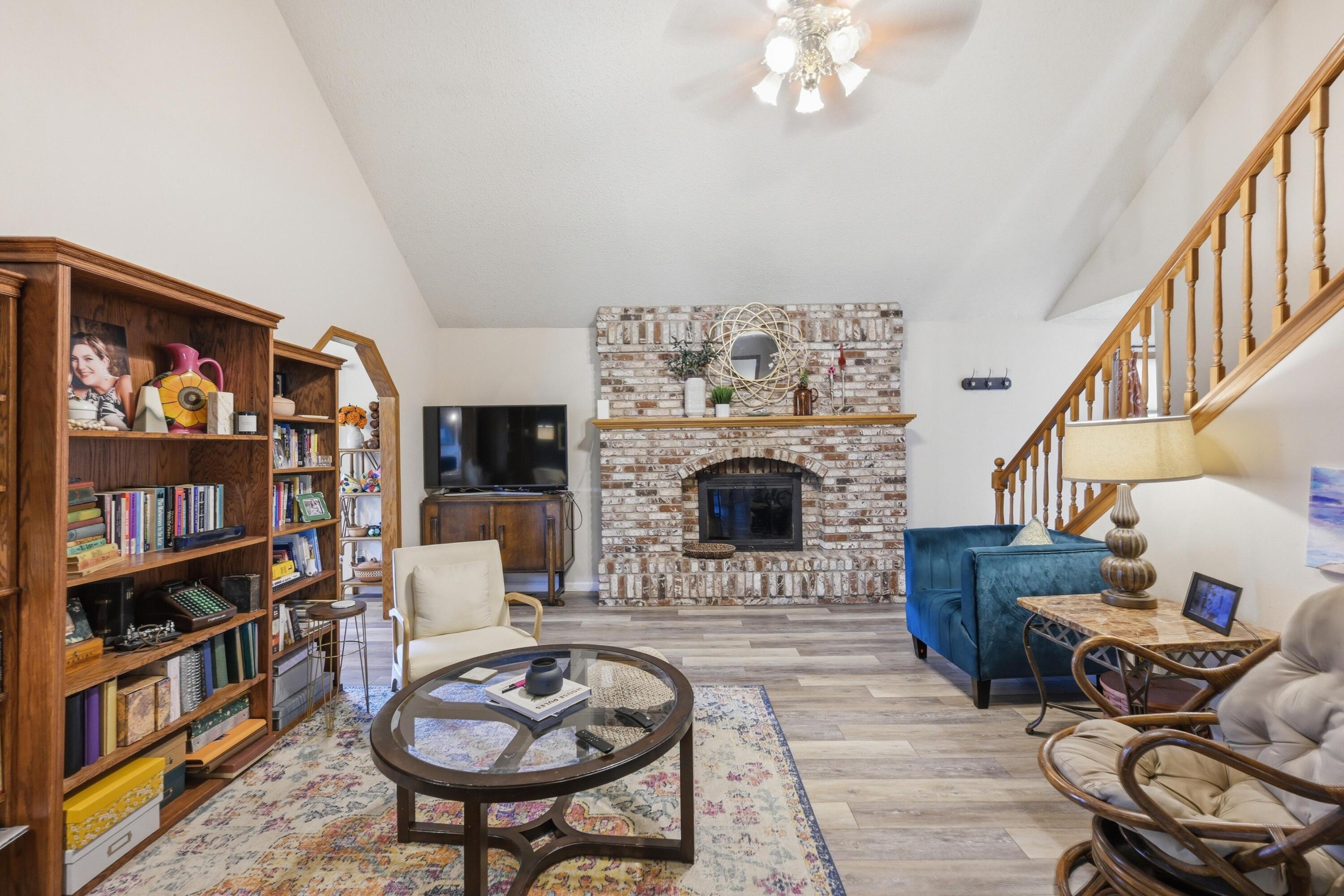 main property photo 19