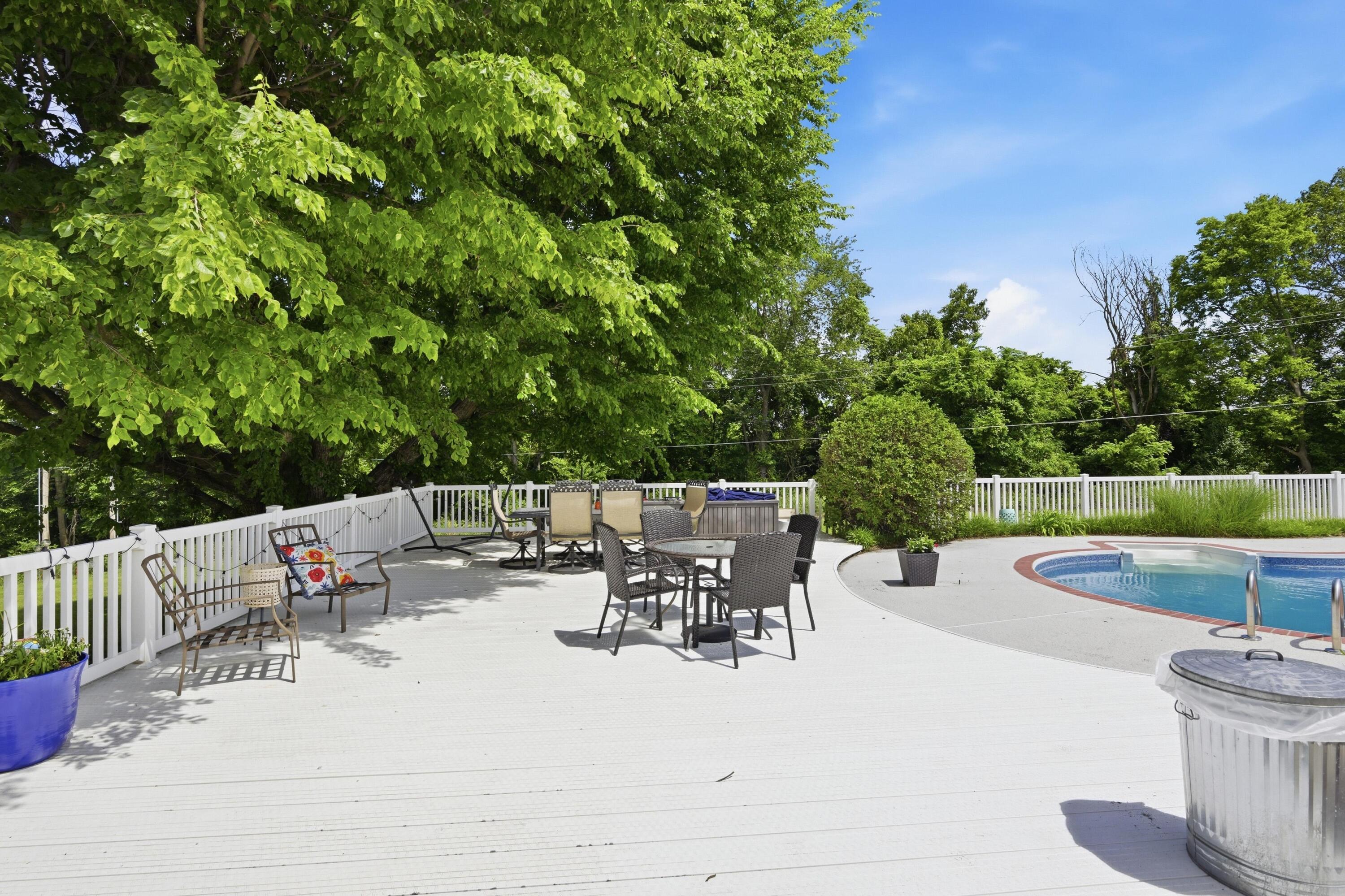 main property photo 64