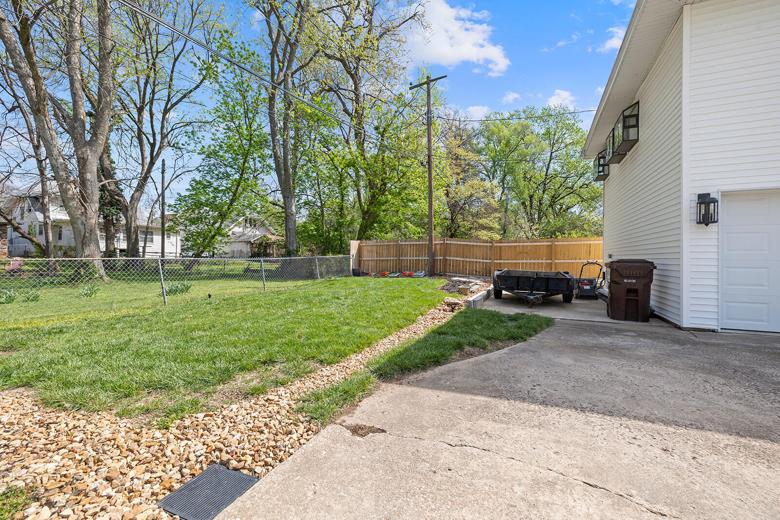 main property photo 75