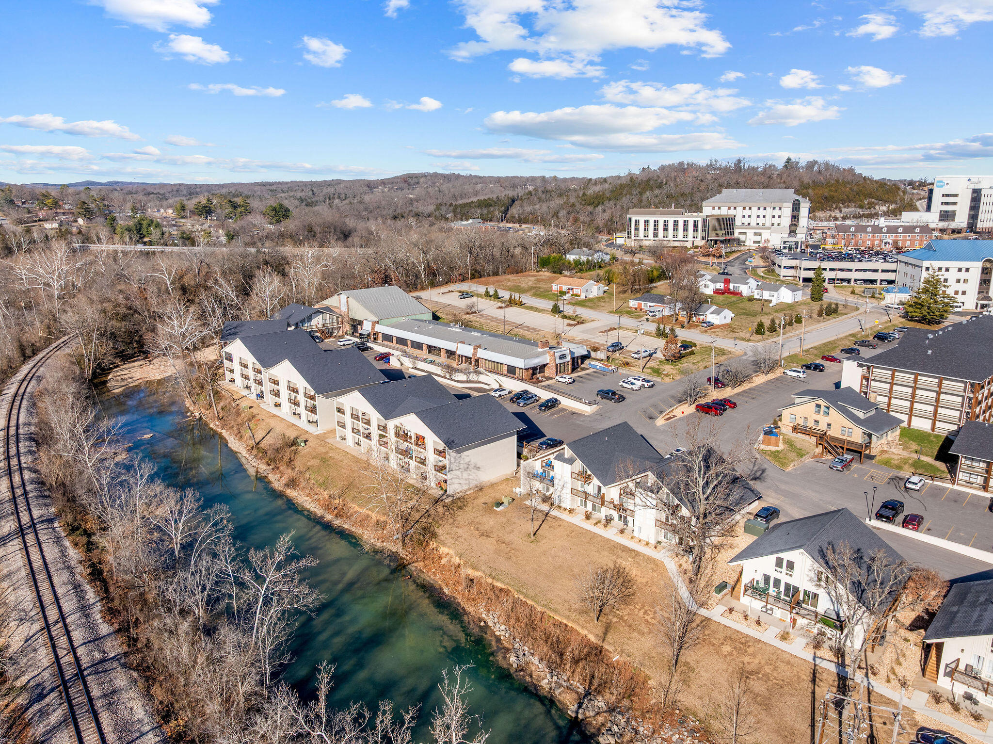 main property photo 33