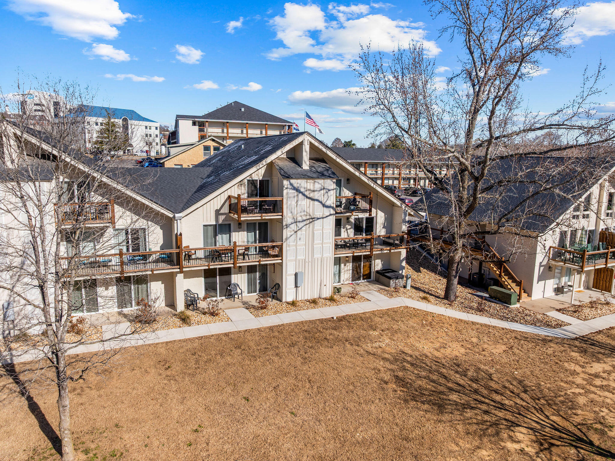 main property photo 34