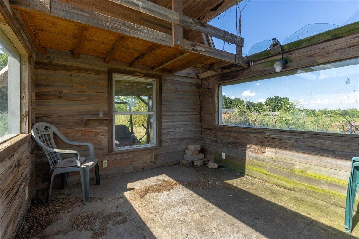 main property photo 34