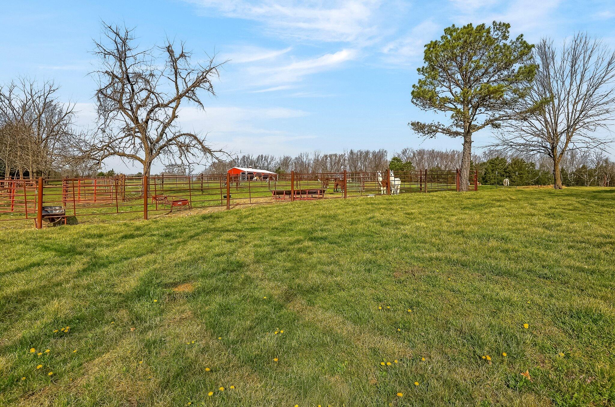 main property photo 31