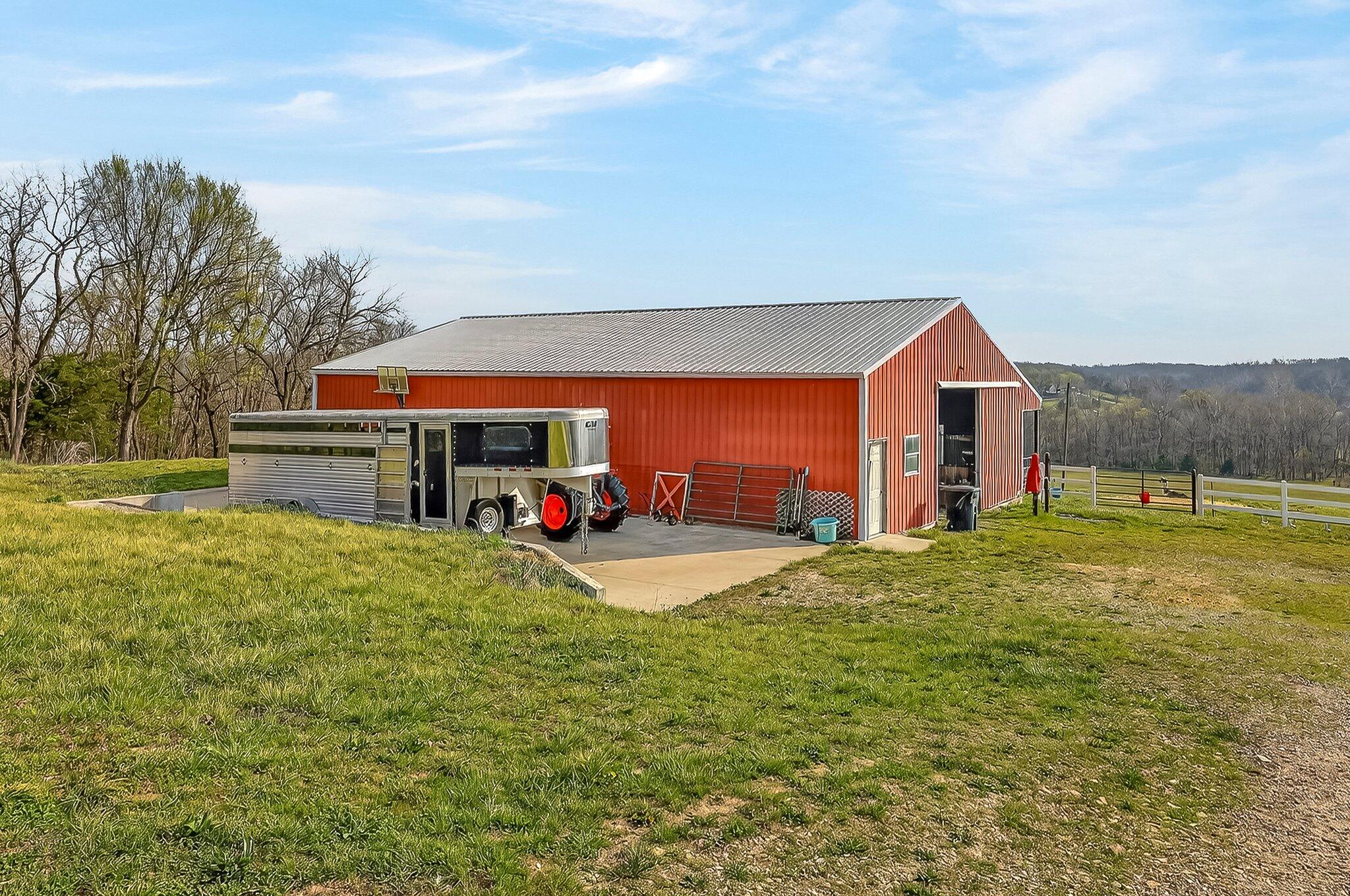 main property photo 8