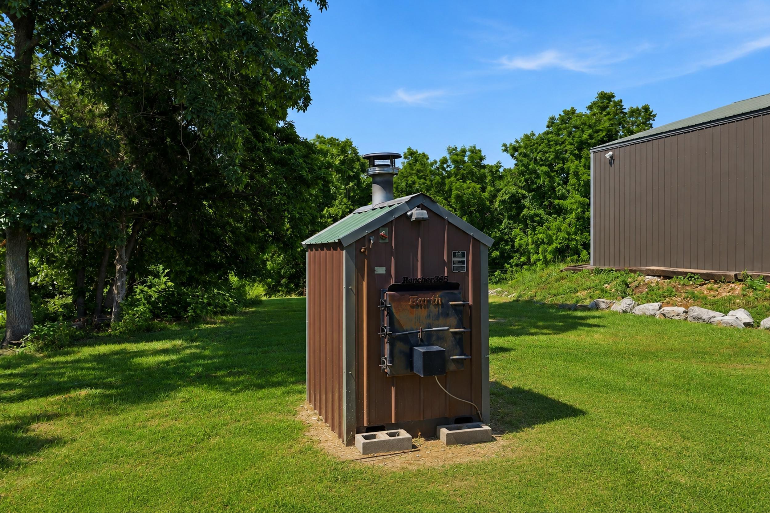 main property photo 45