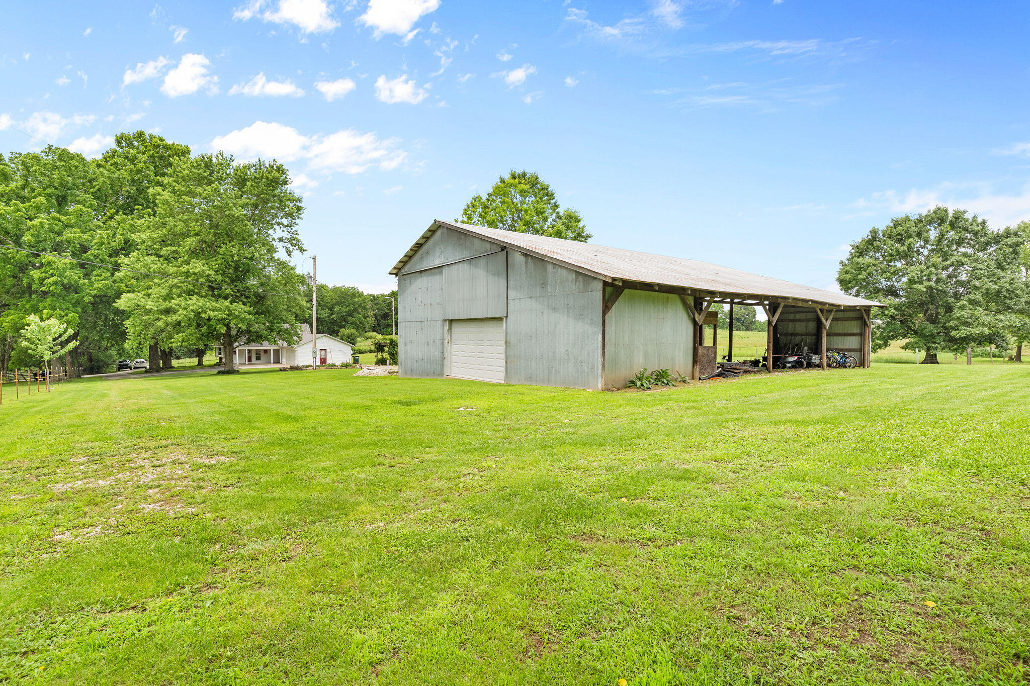 main property photo 36