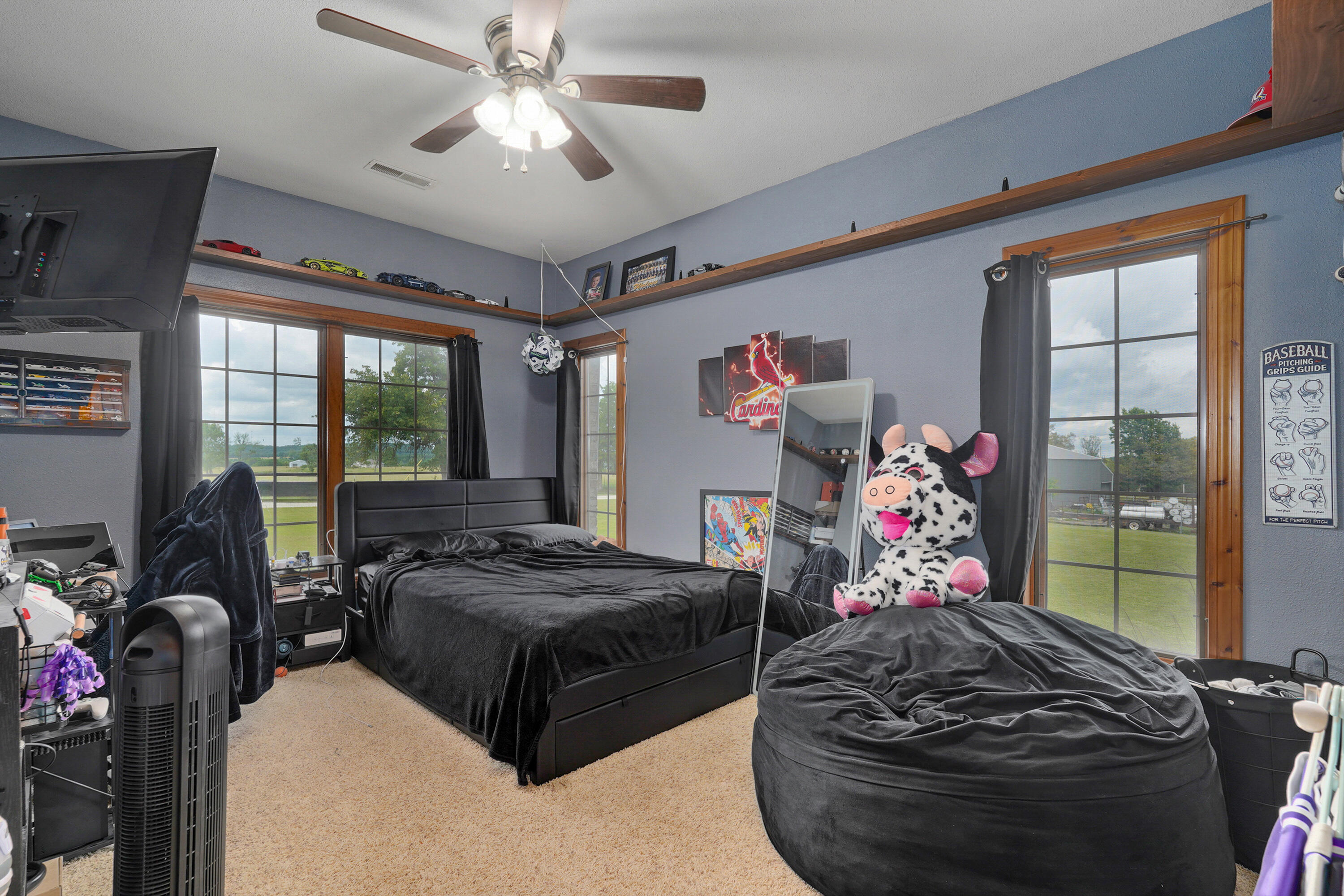 main property photo 23
