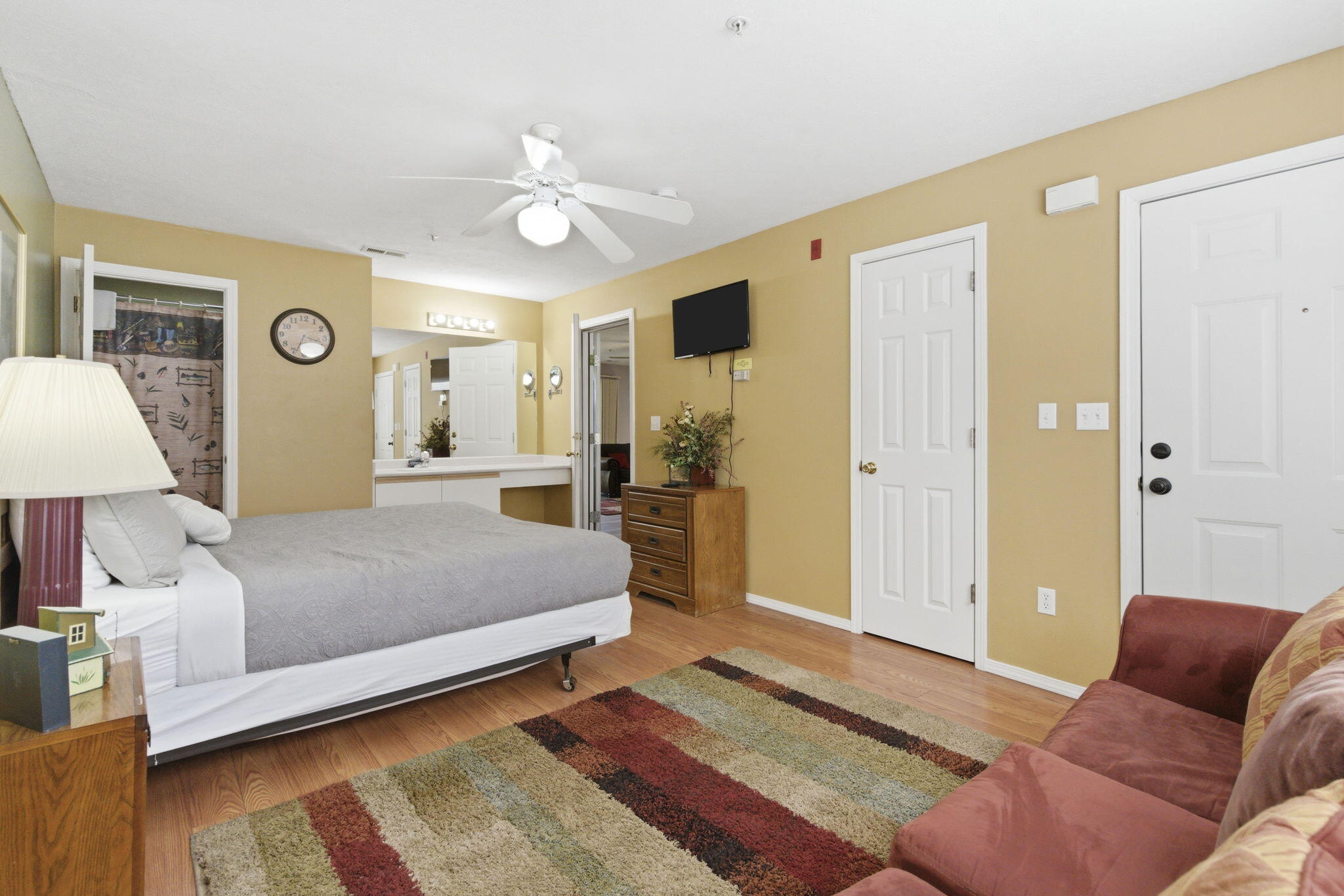 main property photo 13