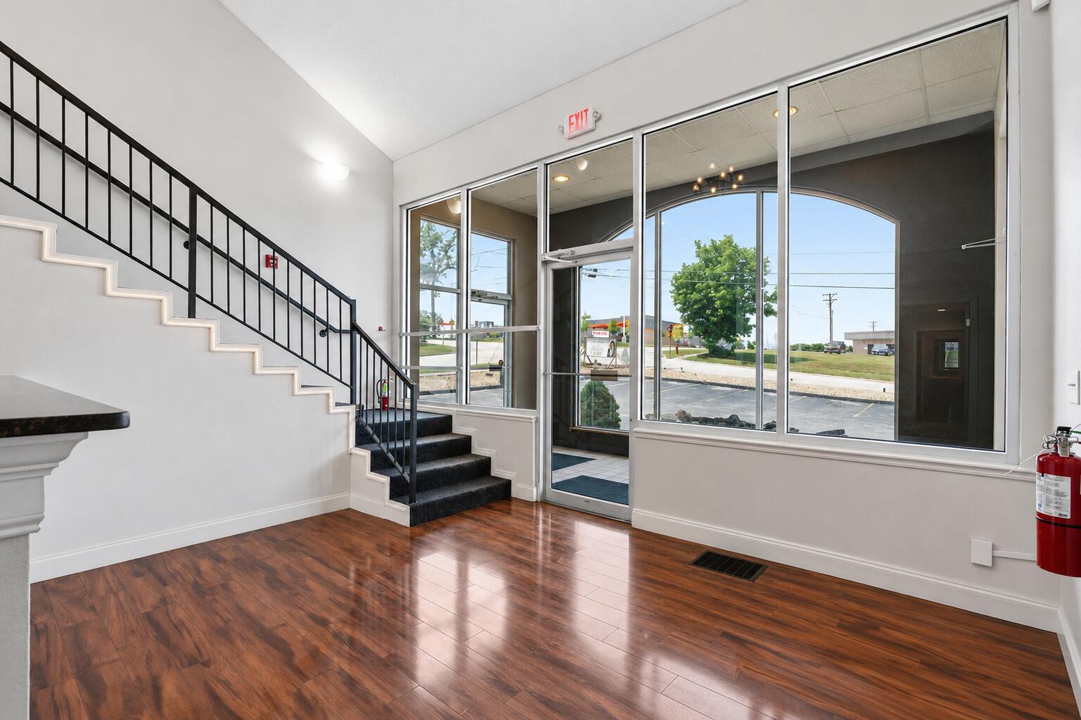 main property photo 8