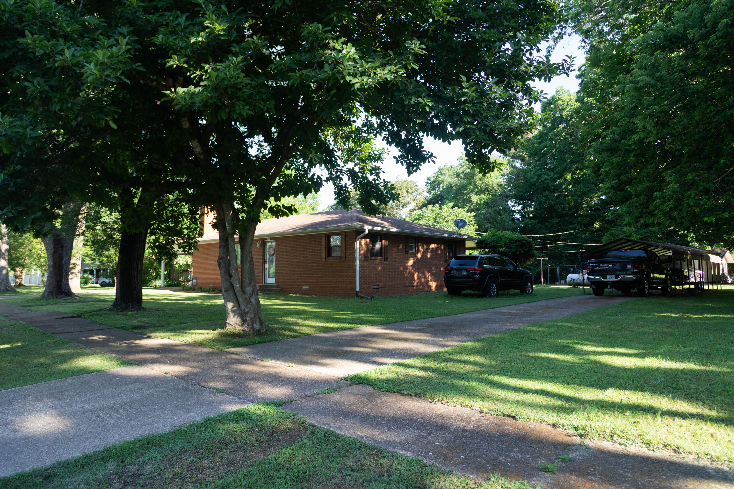 main property photo 35