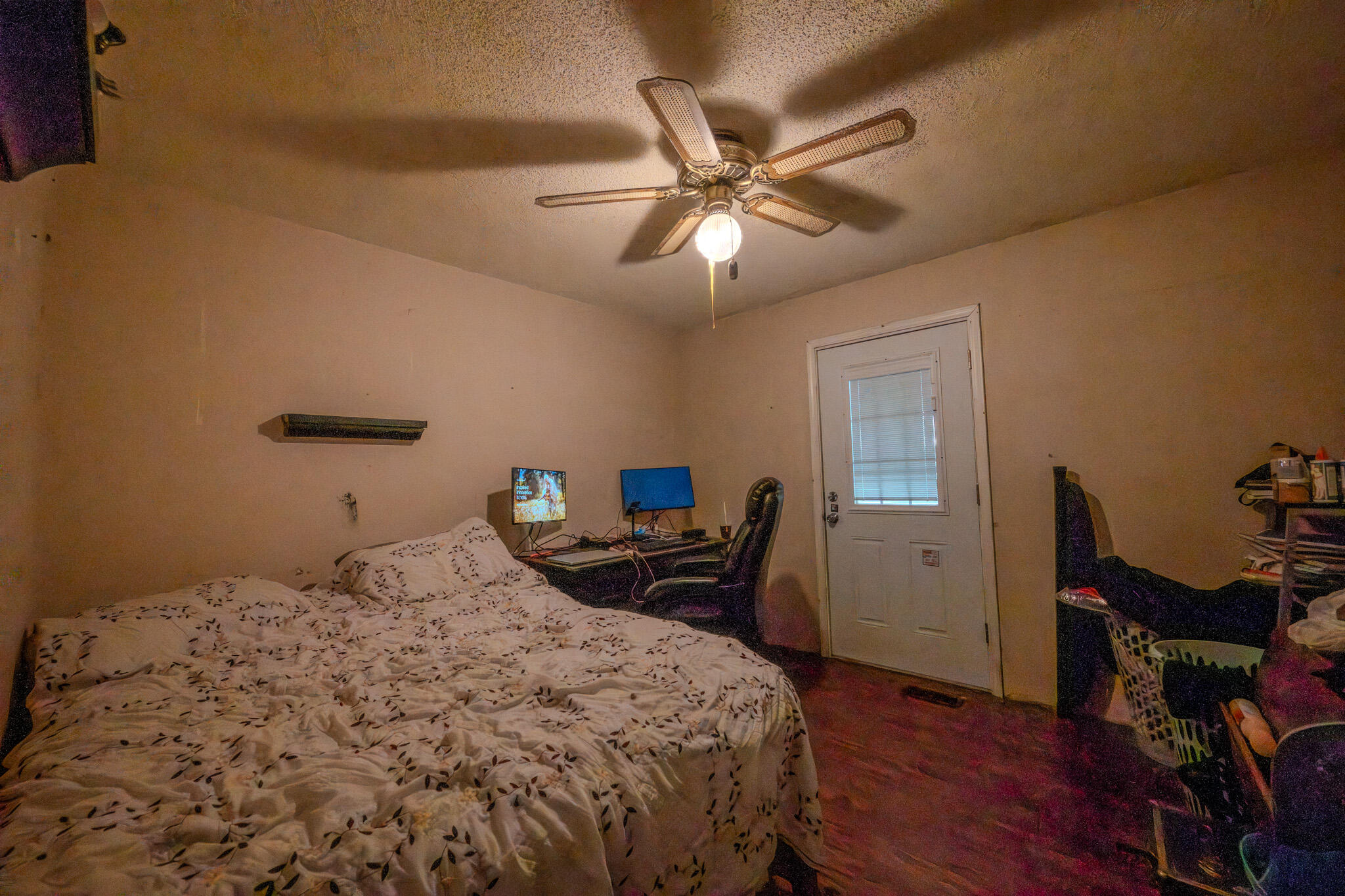 main property photo 6