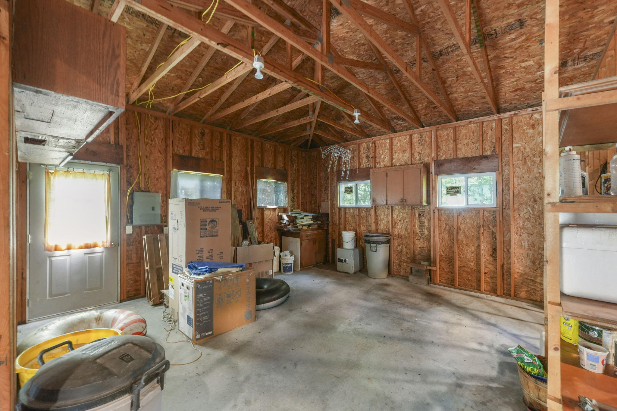 main property photo 41