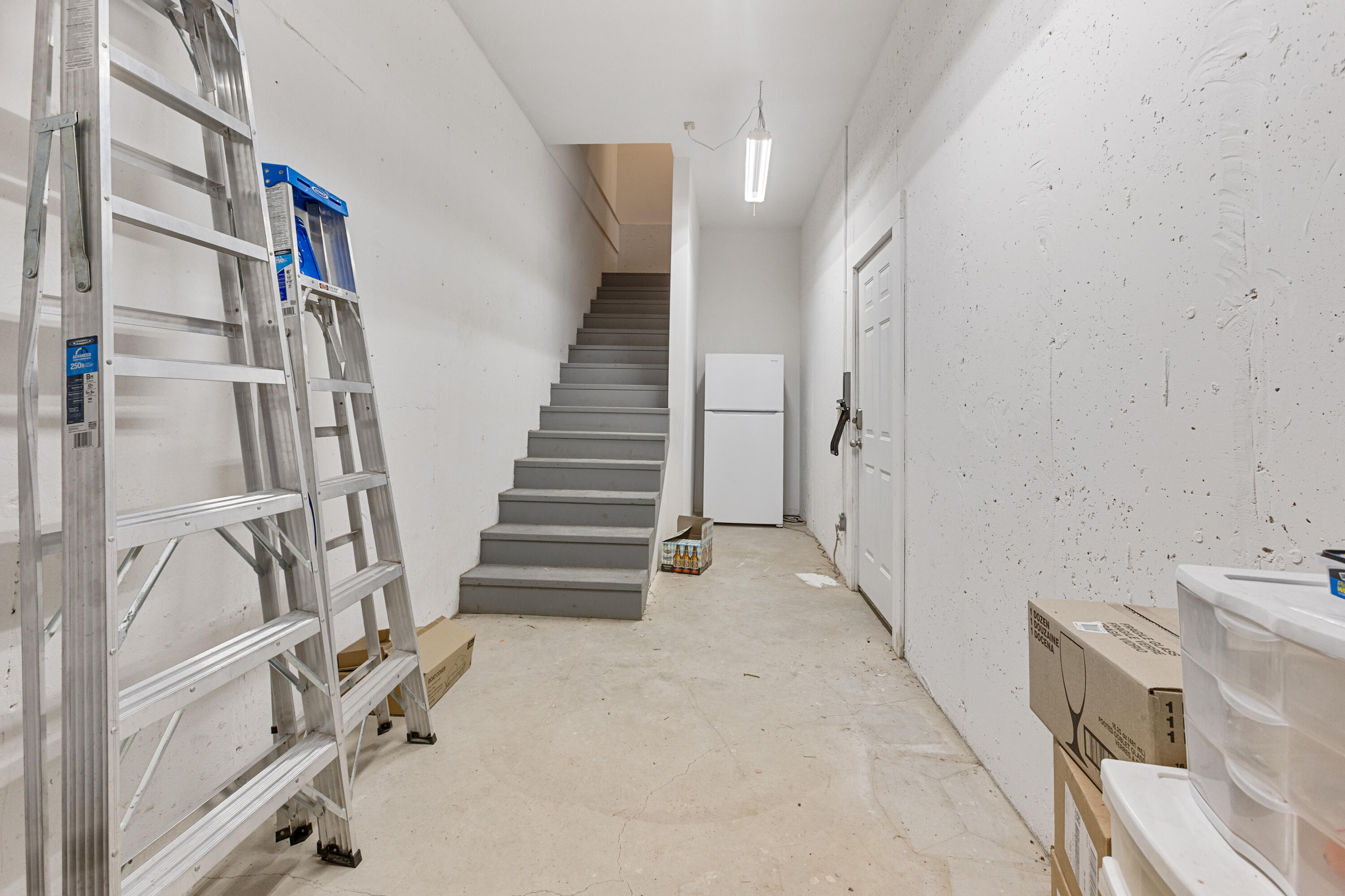 main property photo 111