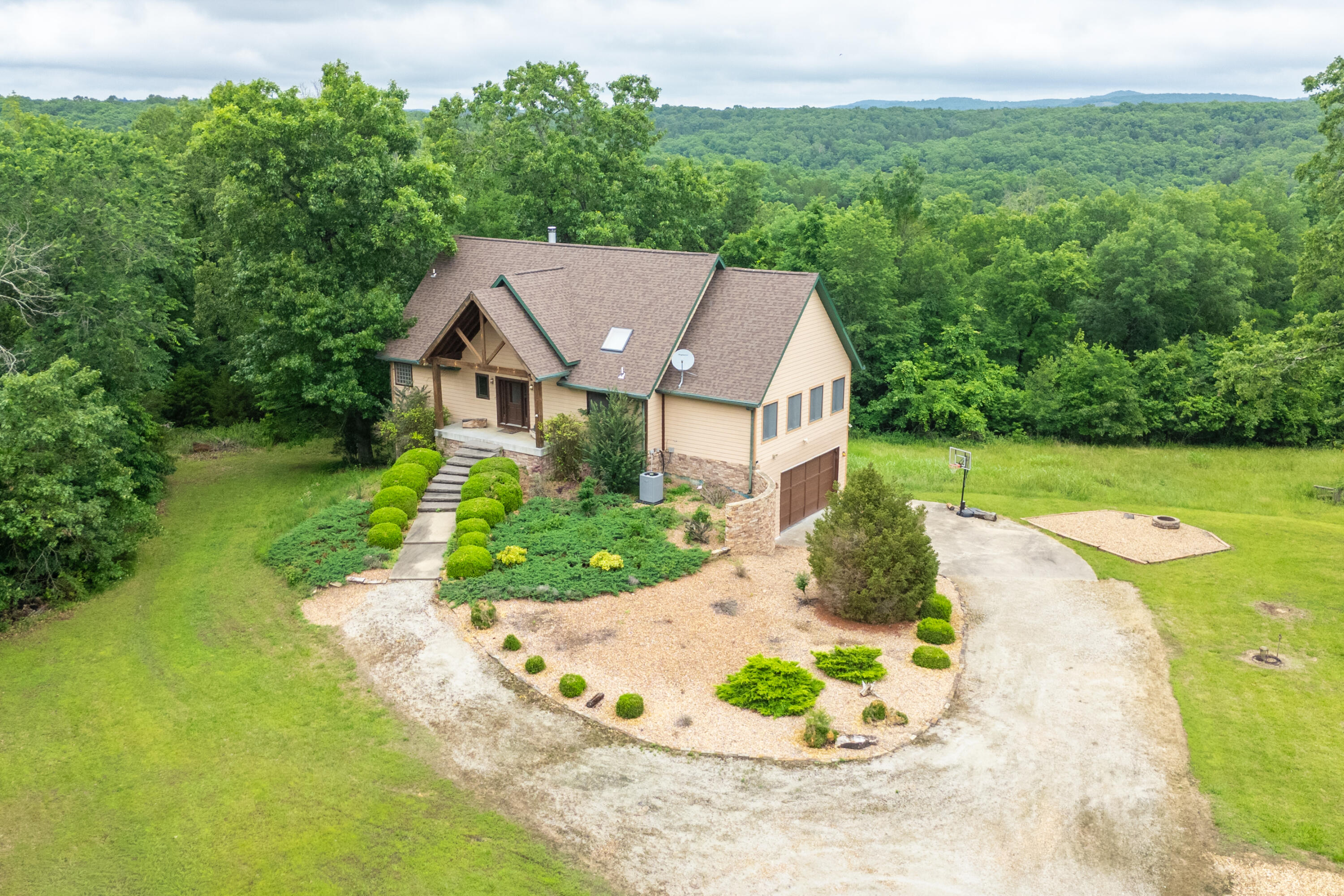 main property photo 32