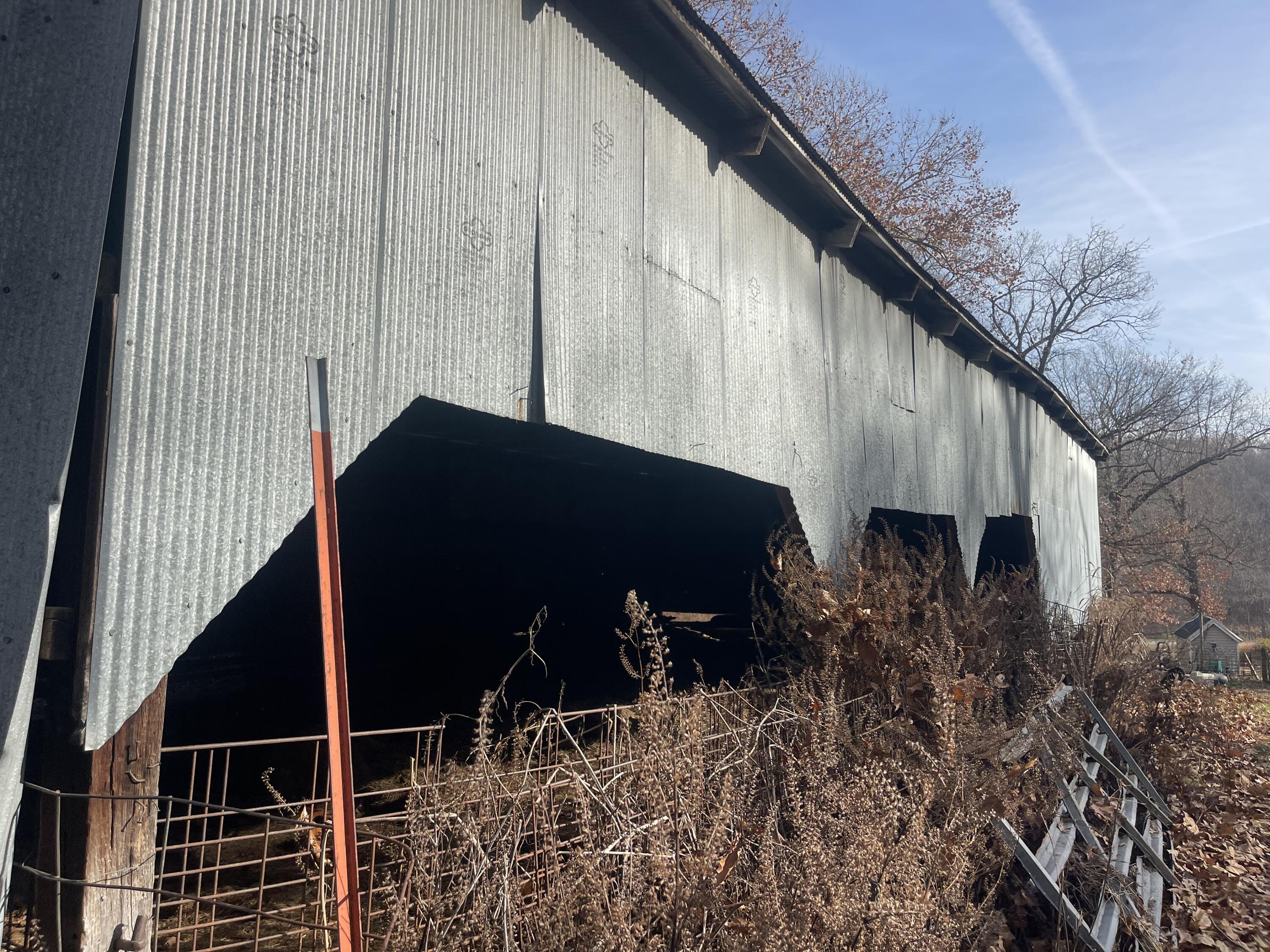 main property photo 25