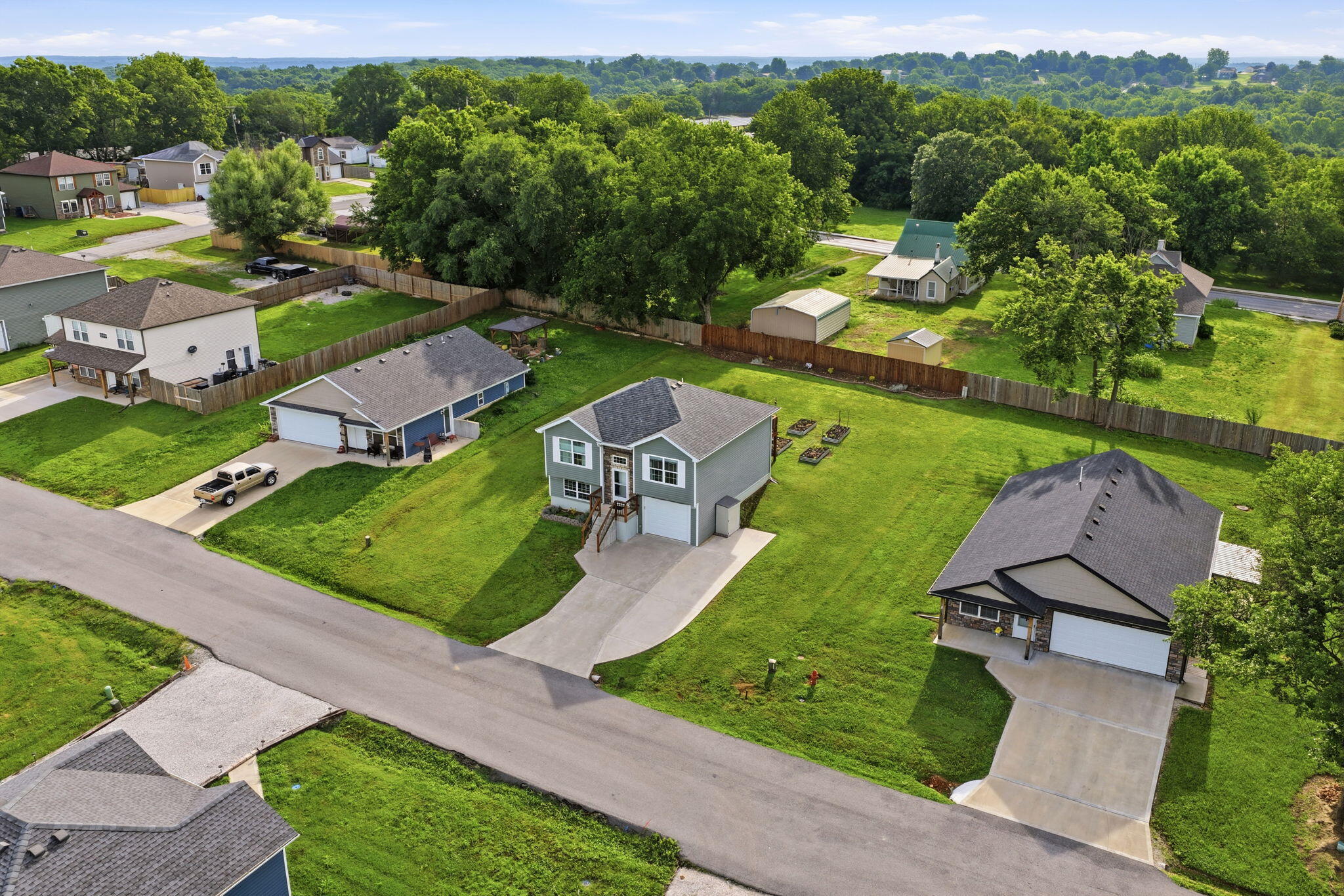 main property photo 29