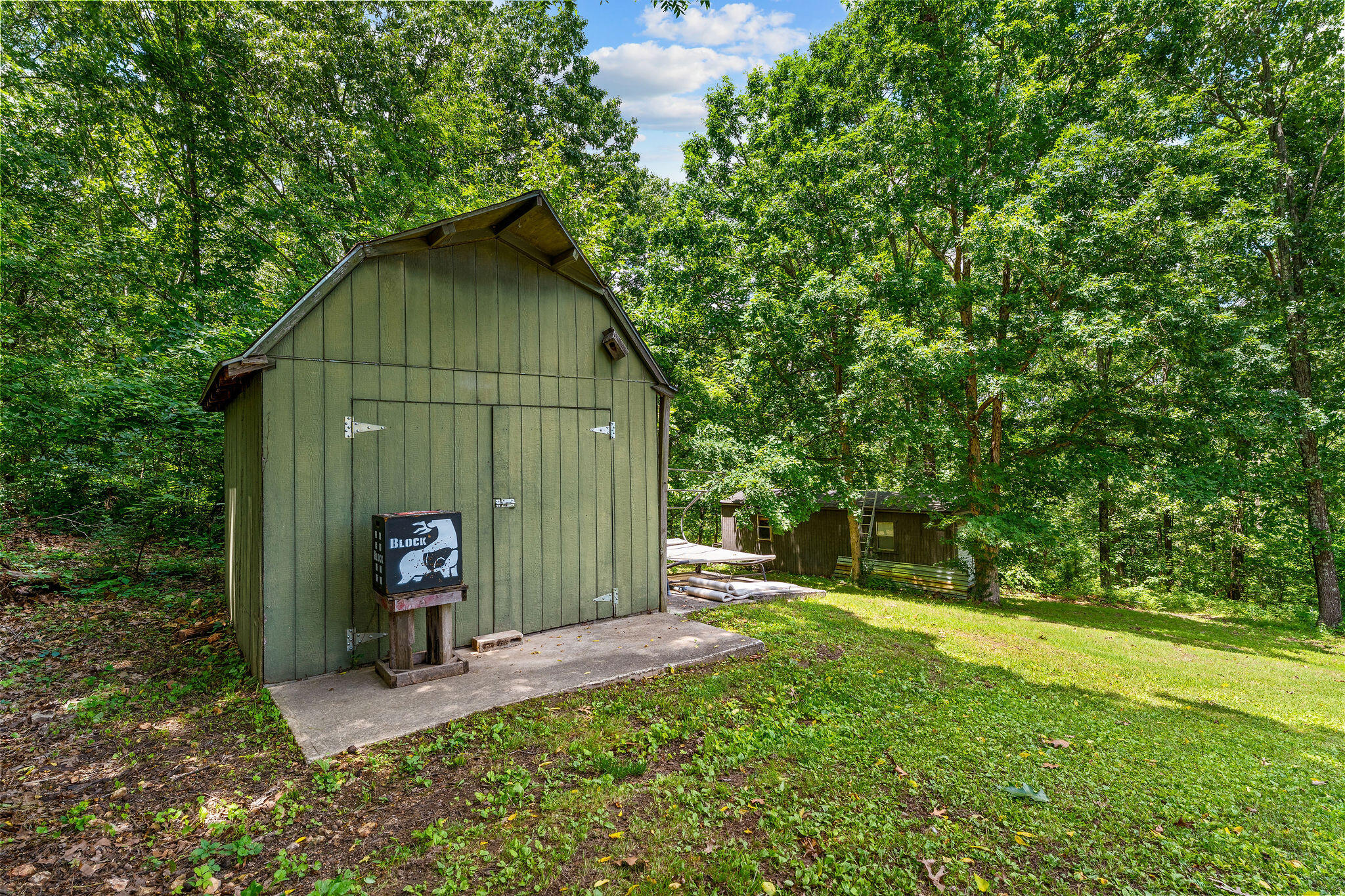 main property photo 38