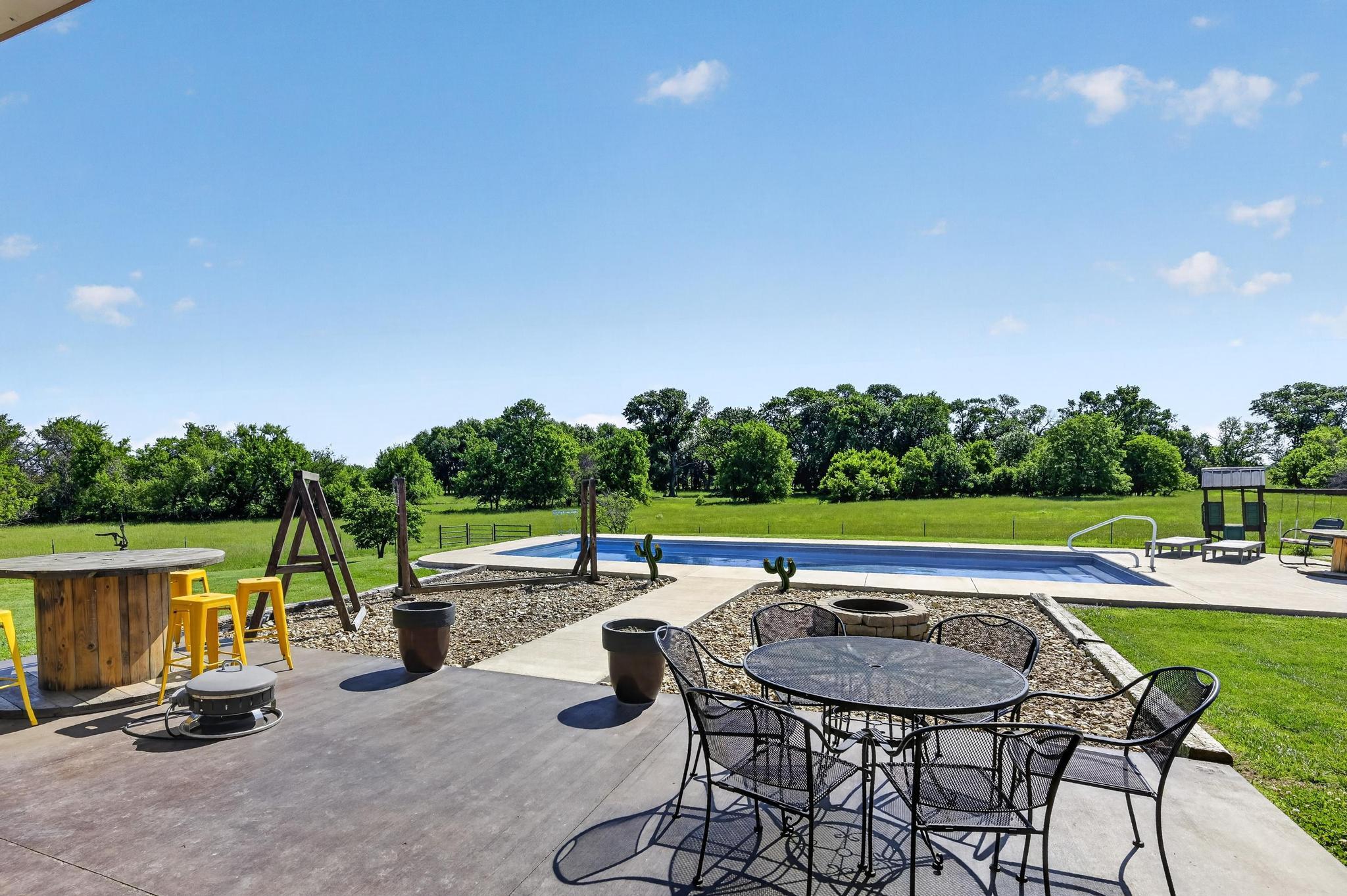 main property photo 60