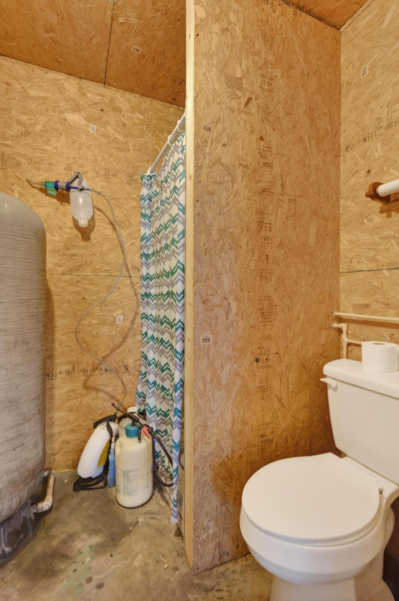 main property photo 68