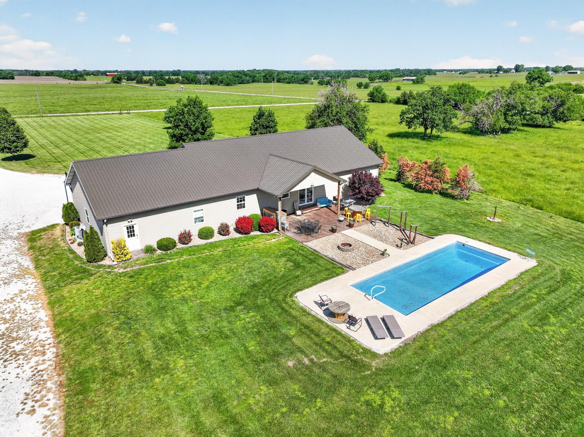 main property photo 75